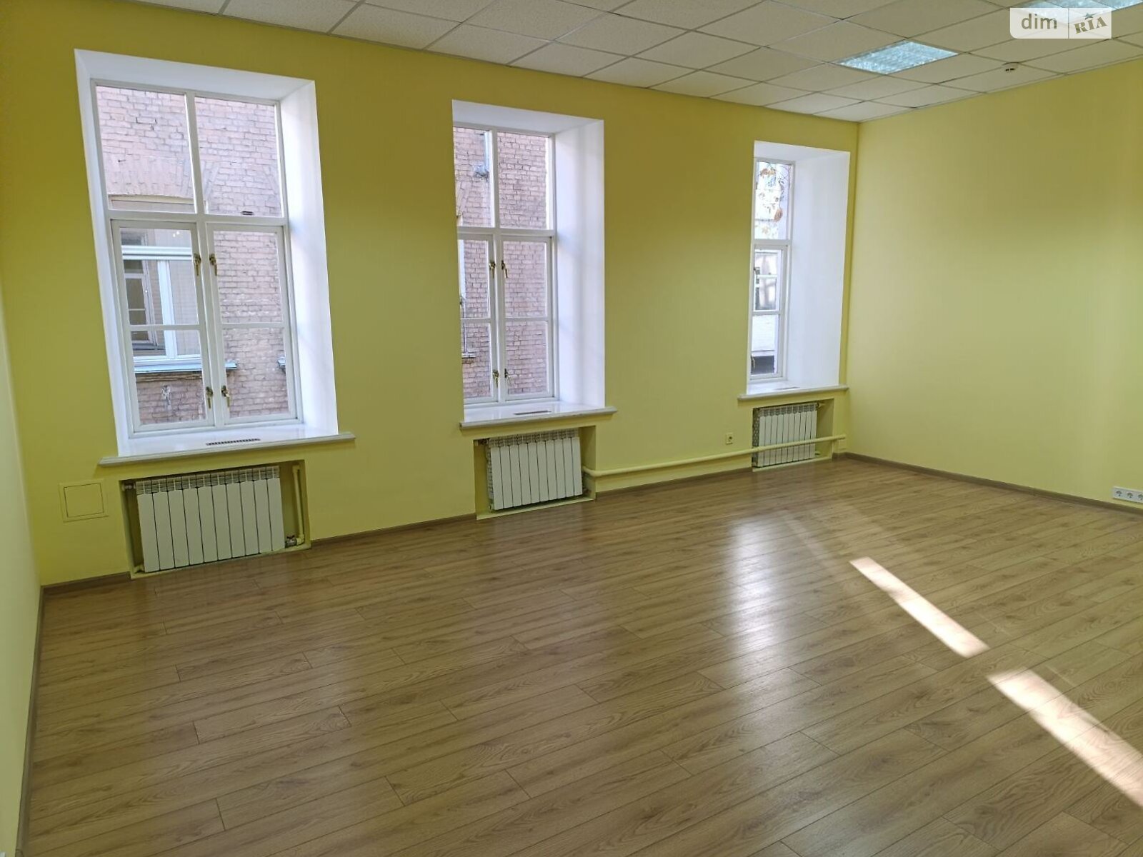 Аренда офисного помещения в Киеве, Богдана Хмельницкого улица 33/34, помещений -, этаж - 2 фото 1
