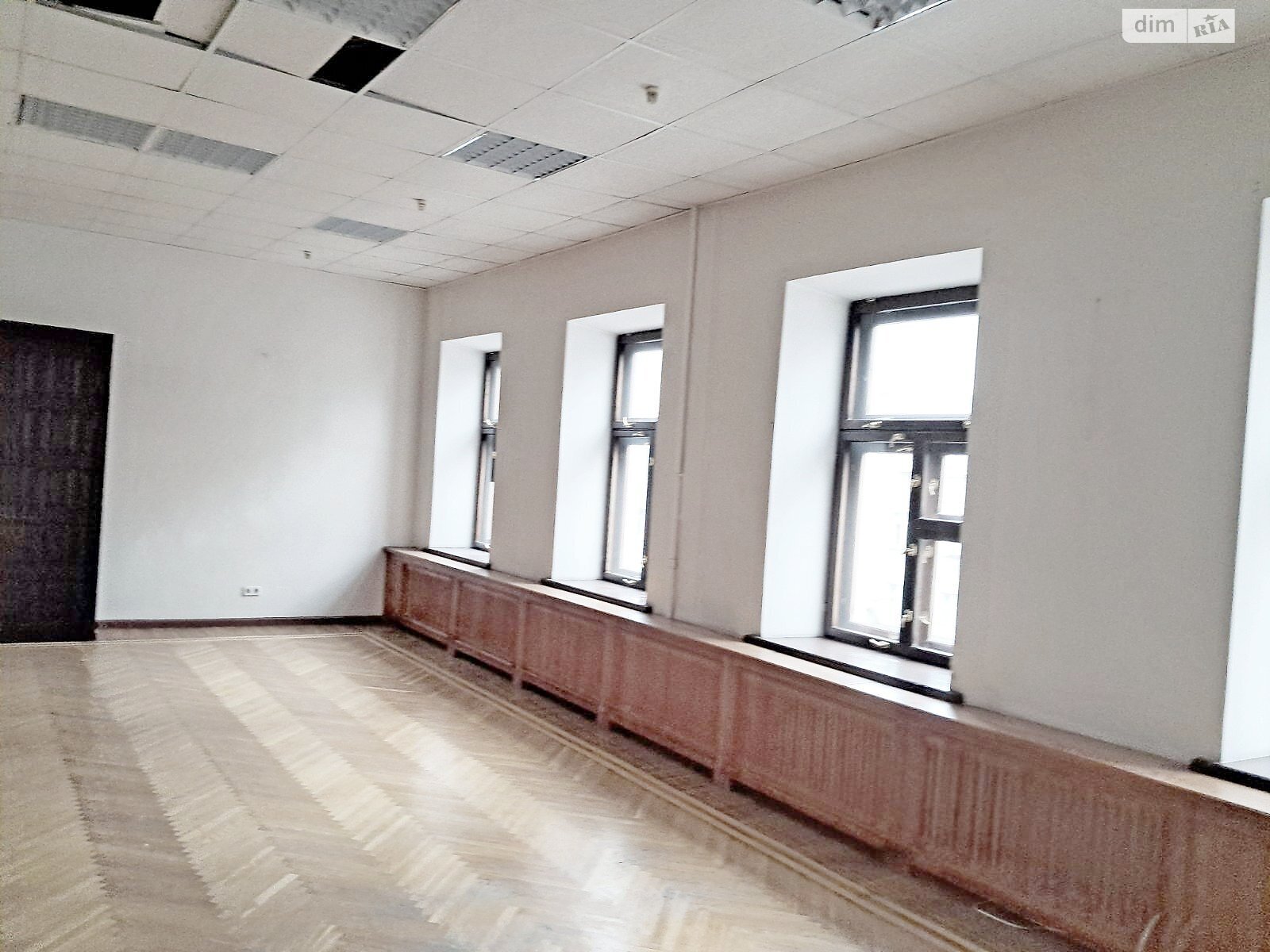 Аренда офисного помещения в Киеве, Богдана Хмельницкого улица, помещений - 3, этаж - 4 фото 1 Аренда офисного помещения в Киеве, Богдана Хмельницкого улица, помещений - 3, этаж - 4 фото 1