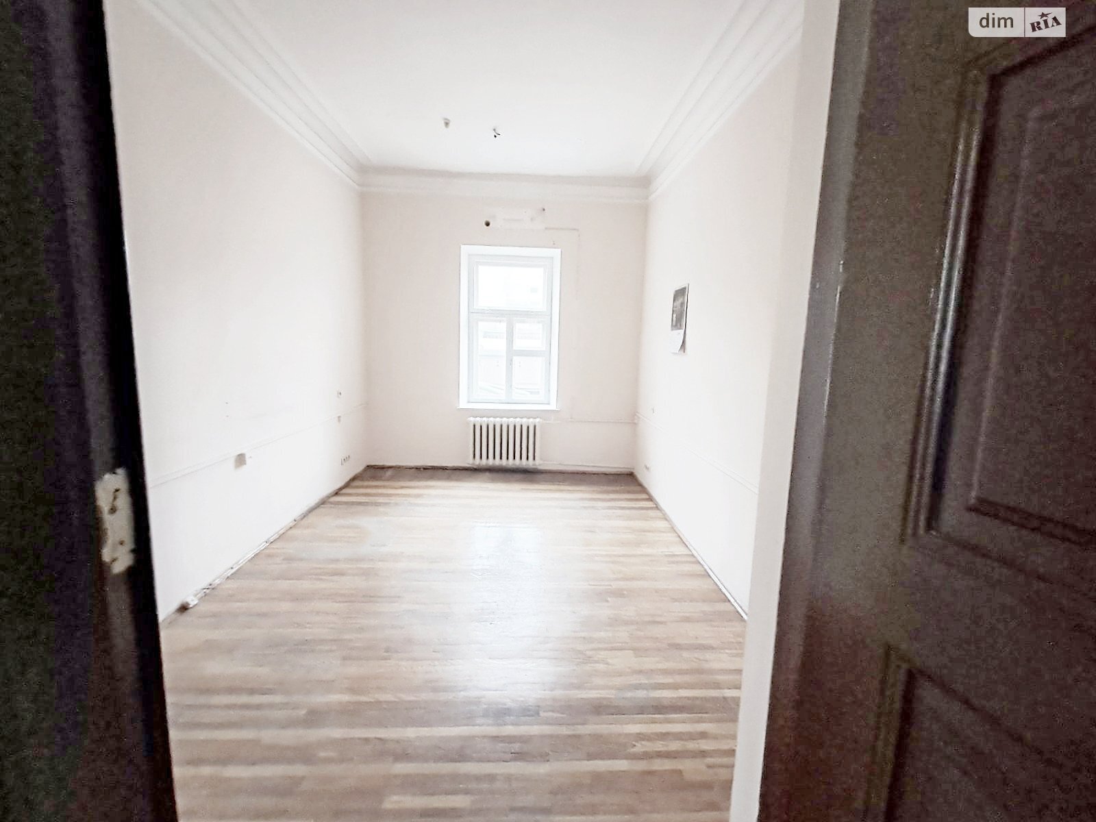 Аренда офисного помещения в Киеве, Богдана Хмельницкого улица, помещений - 2, этаж - 4 фото 1 Аренда офисного помещения в Киеве, Богдана Хмельницкого улица, помещений - 2, этаж - 4 фото 1