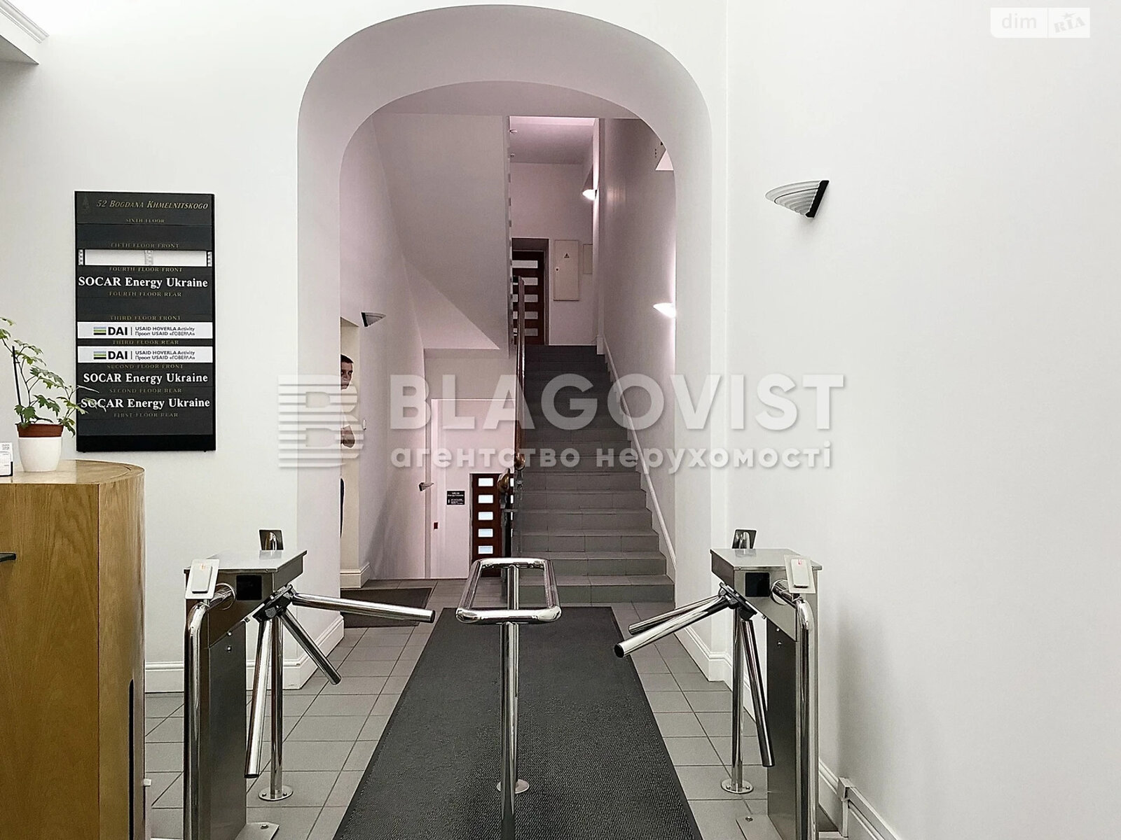 Оренда офісного приміщення в Києві, Богдана Хмельницького вулиця 52, приміщень - 7, поверх - 3 фото 1