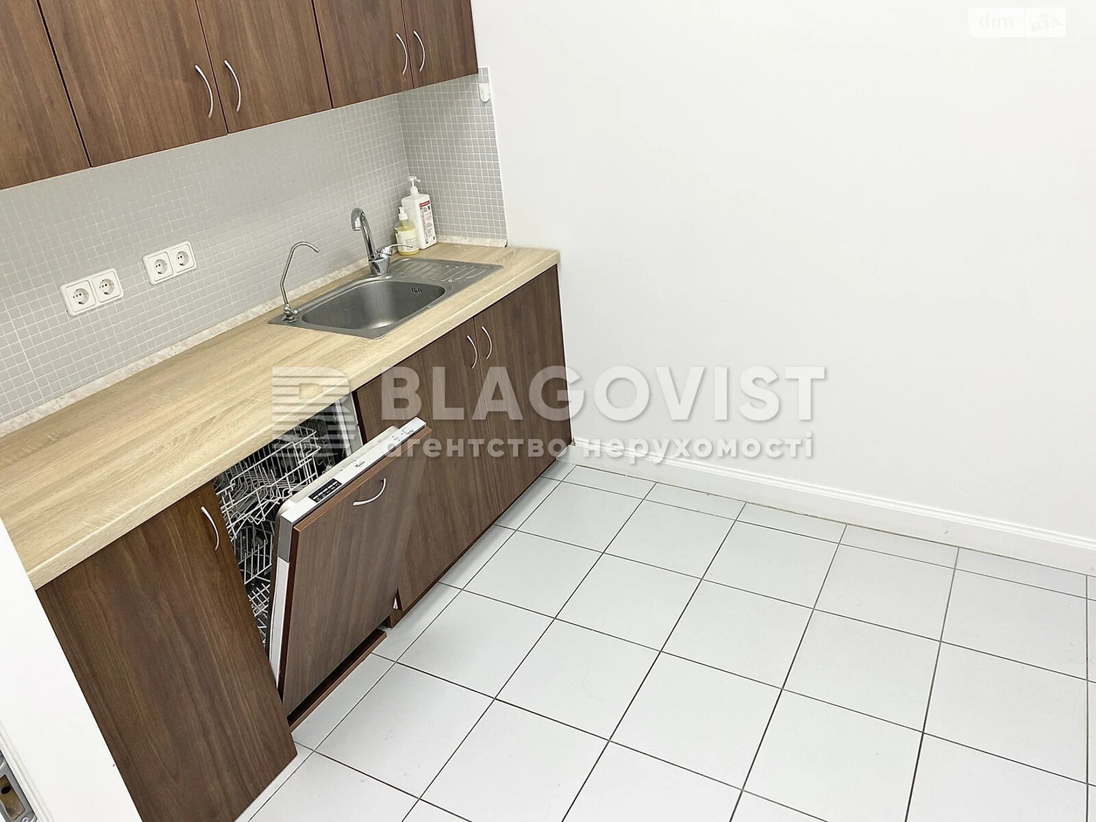 Оренда офісного приміщення в Києві, Богдана Хмельницького вулиця 52, приміщень - 7, поверх - 3 фото 1