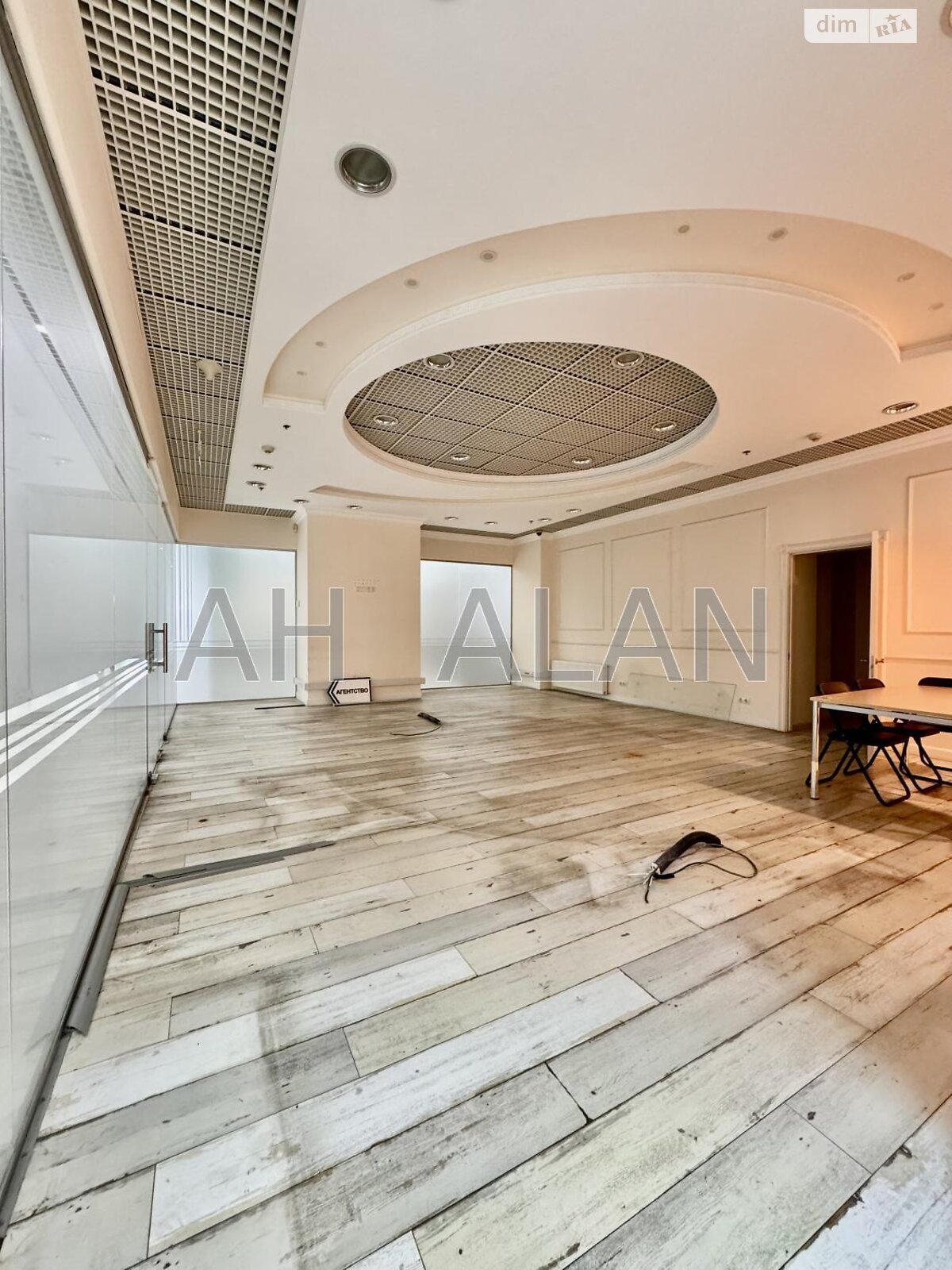 Аренда офисного помещения в Киеве, Богдана Хмельницкого улица 52, помещений - 4, этаж - 1 фото 1