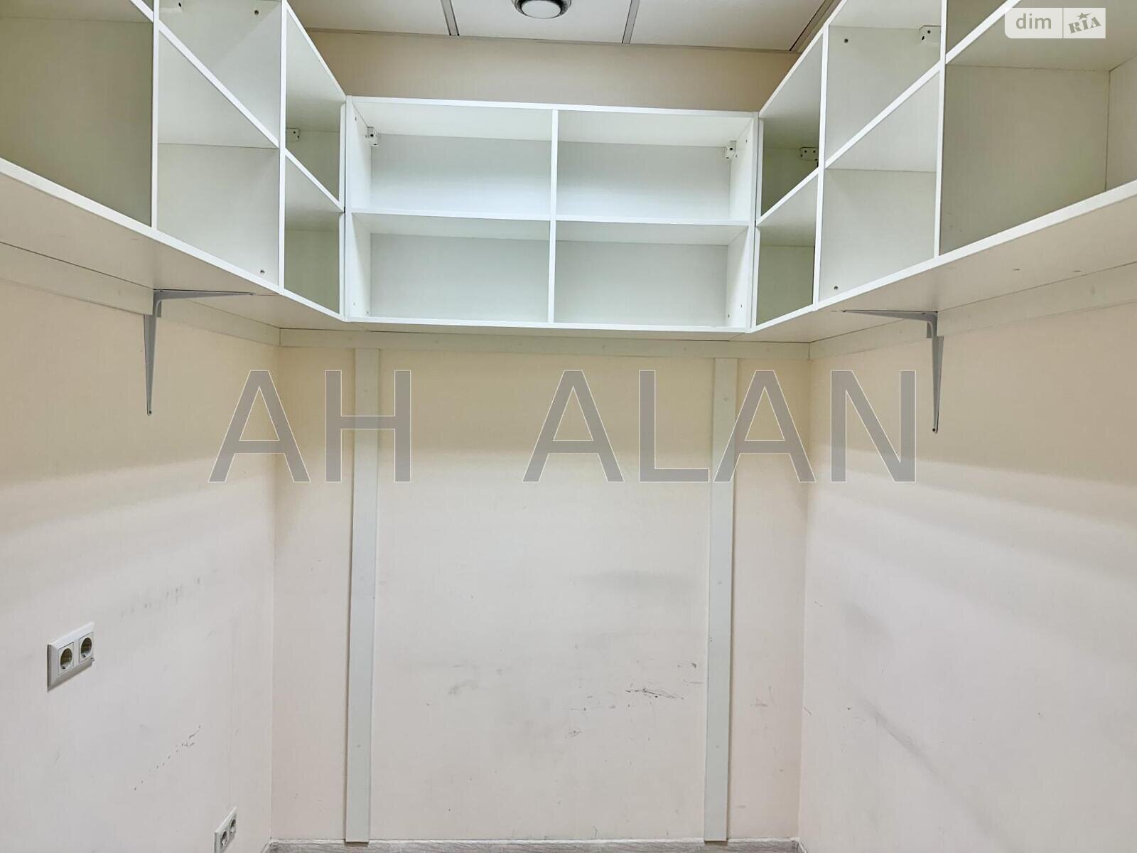 Аренда офисного помещения в Киеве, Богдана Хмельницкого улица 52, помещений - 4, этаж - 1 фото 1