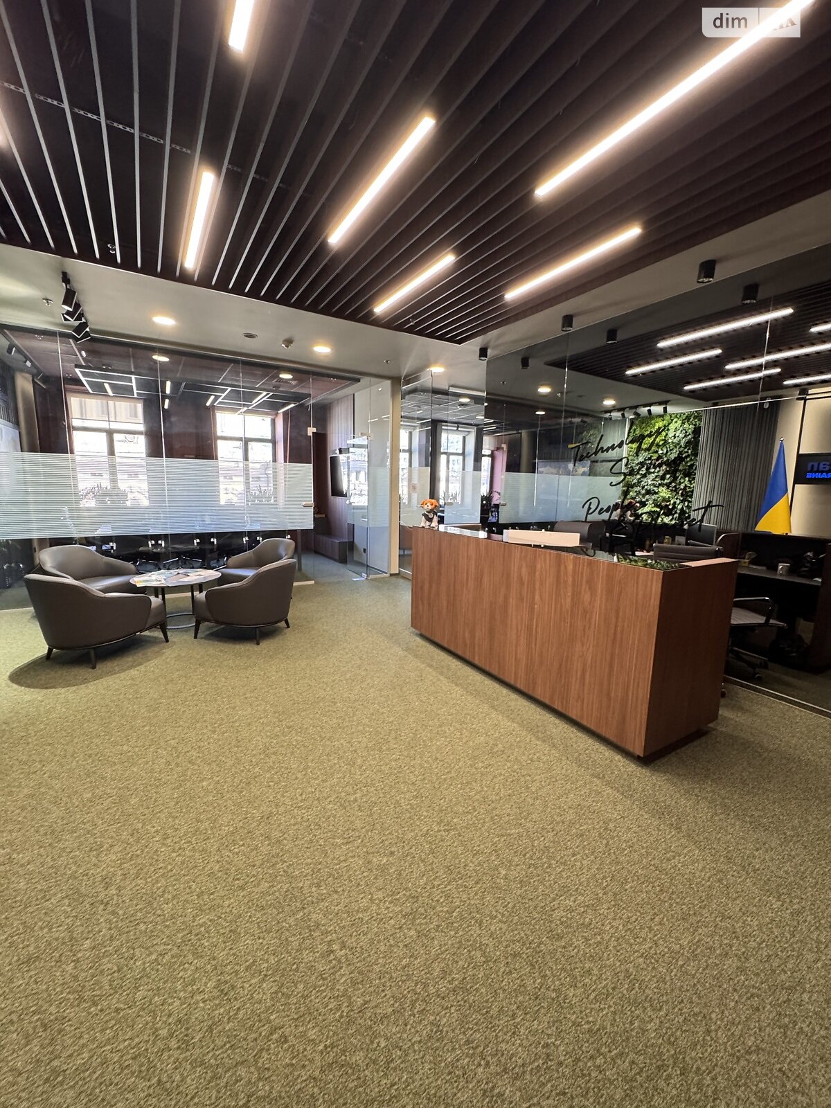 Аренда офисного помещения в Киеве, Богдана Хмельницкого улица 19/21, помещений - 1, этаж - 4 фото 1 Аренда офисного помещения в Киеве, Богдана Хмельницкого улица 19/21, помещений - 1, этаж - 4 фото 1