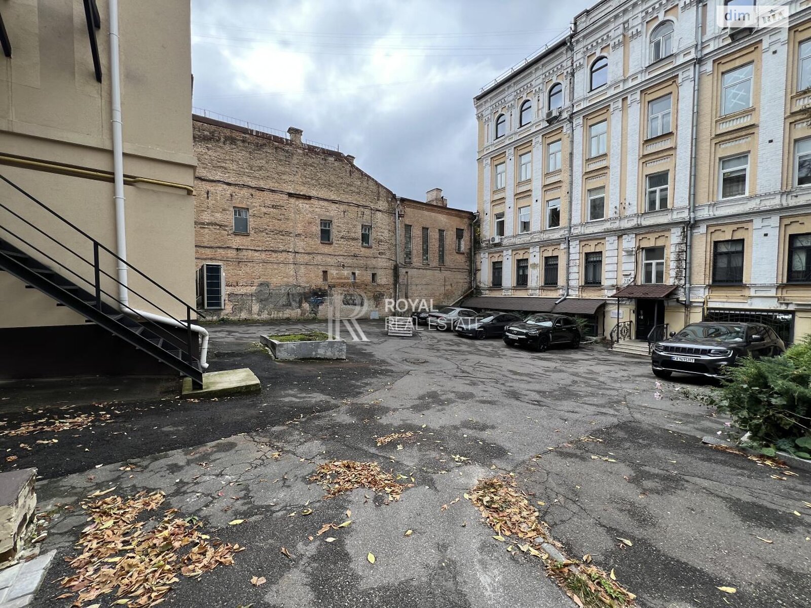 Аренда офисного помещения в Киеве, Ивана Франко улица 26, помещений - 4, этаж - 1 фото 1