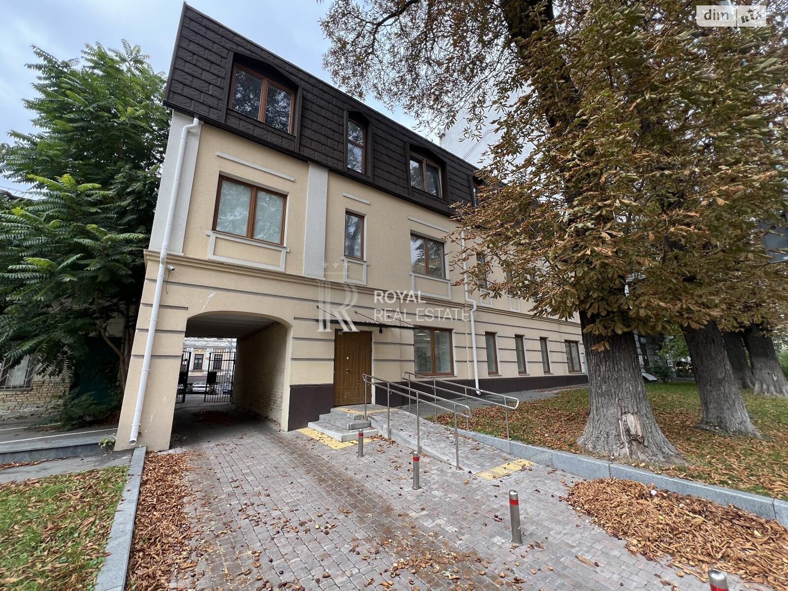 Аренда офисного помещения в Киеве, Ивана Франко улица 26, помещений - 4, этаж - 1 фото 1