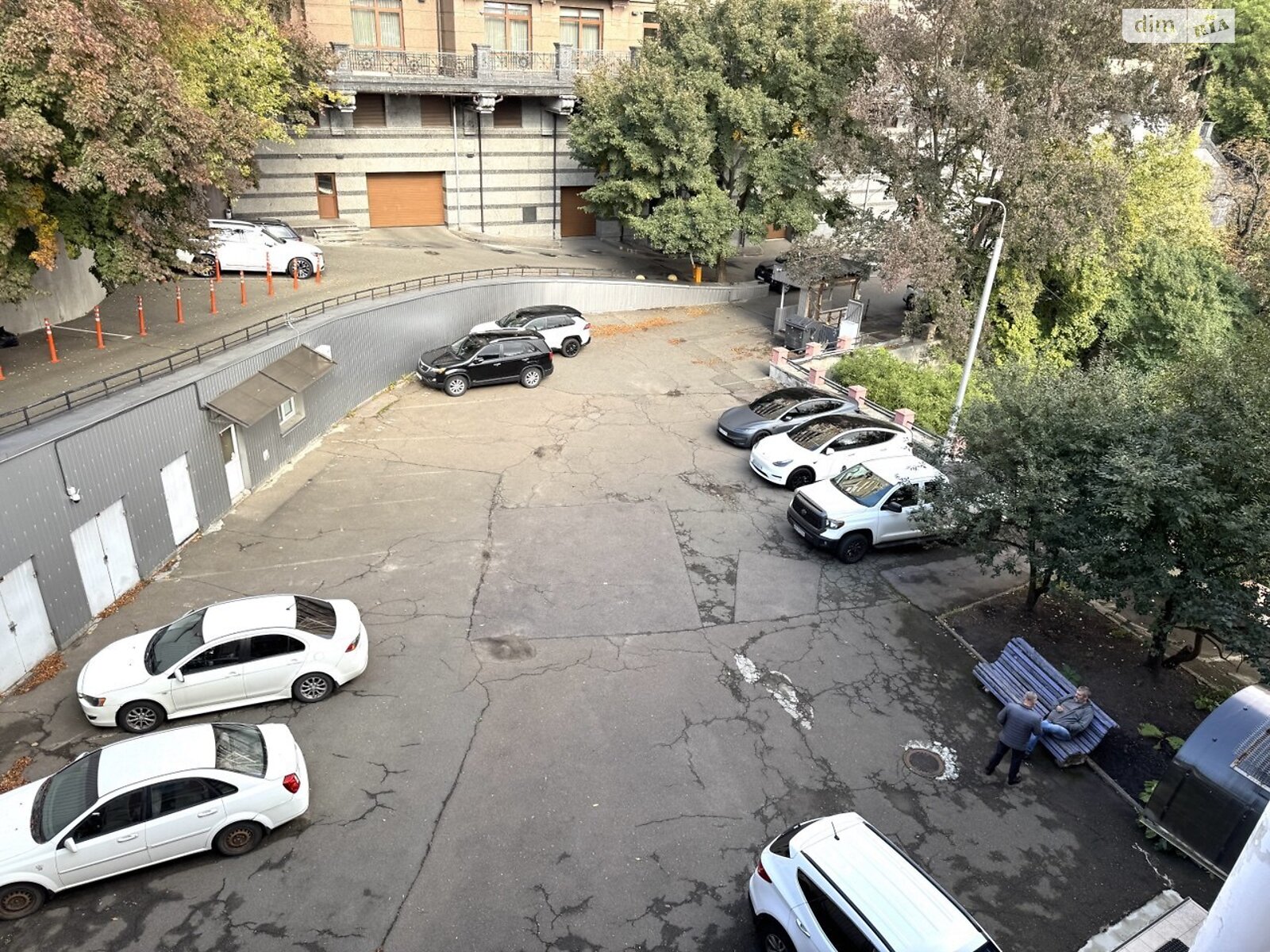 Аренда офисного помещения в Киеве, Ивана Франко улица 6, помещений - 8, этаж - 2 фото 1 Аренда офисного помещения в Киеве, Ивана Франко улица 6, помещений - 8, этаж - 2 фото 1