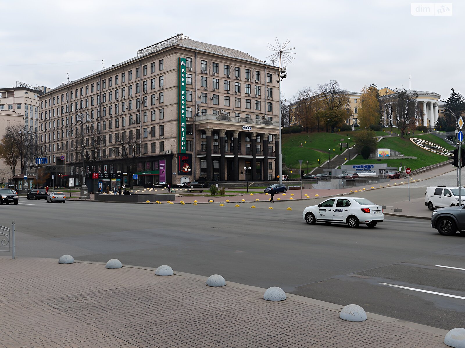 Оренда офісного приміщення в Києві, Хрещатик вулиця 7/11, приміщень - 1, поверх - 6 фото 1 Оренда офісного приміщення в Києві, Хрещатик вулиця 7/11, приміщень - 1, поверх - 6 фото 1