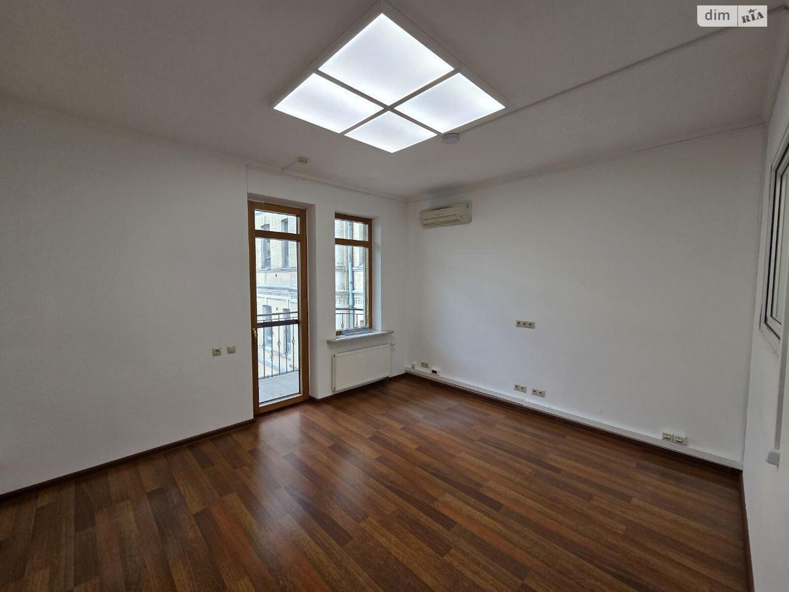 Аренда офисного помещения в Киеве, Крутой спуск 7, помещений - 10, этаж - 4 фото 1