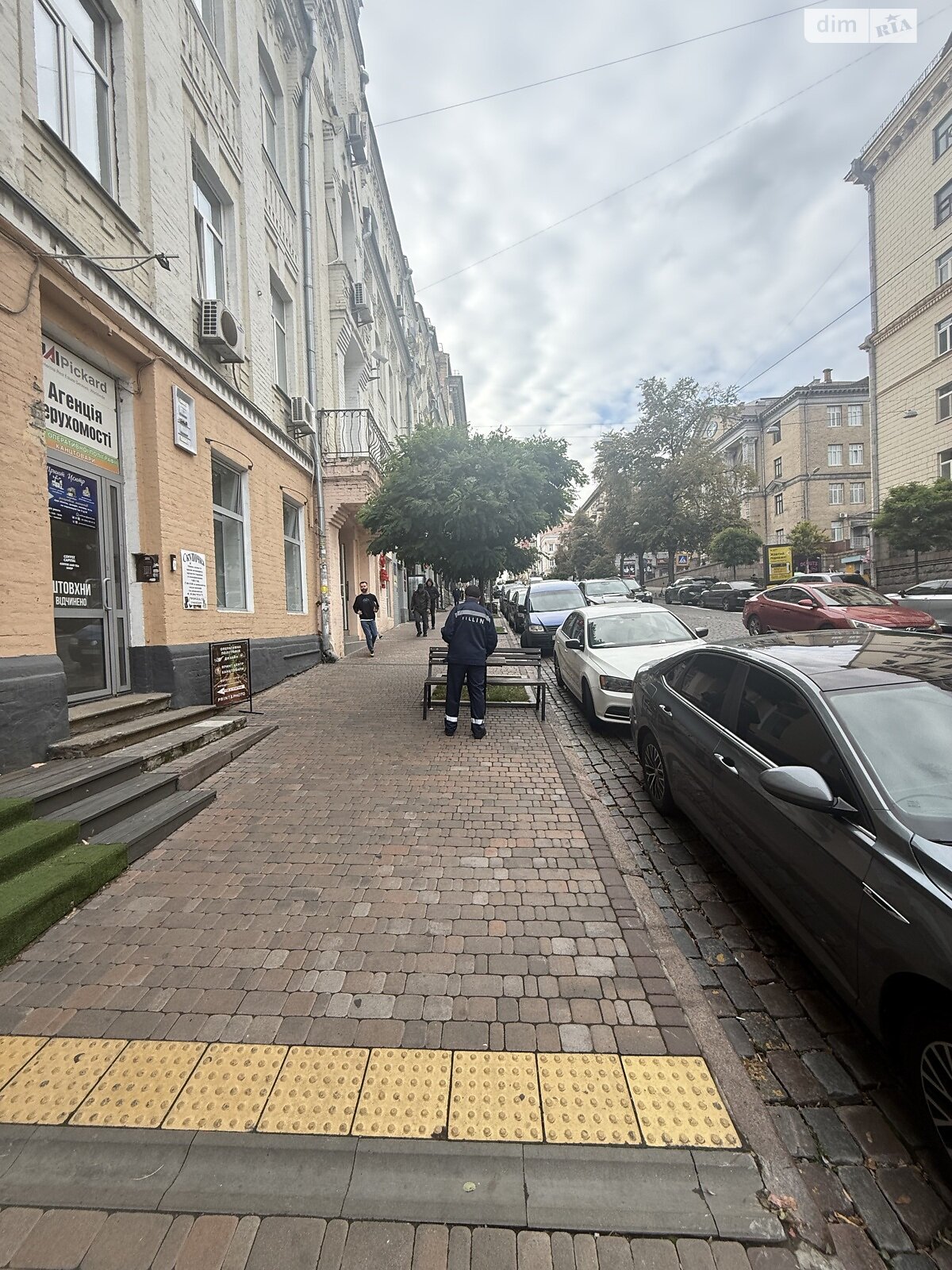 Аренда офисного помещения в Киеве, Прорезная улица 9, помещений - 1, этаж - 1 фото 1 Аренда офисного помещения в Киеве, Прорезная улица 9, помещений - 1, этаж - 1 фото 1