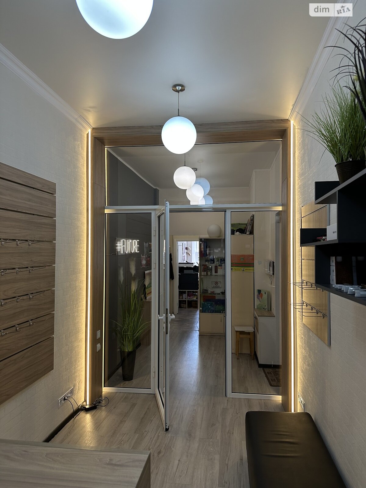 Аренда офисного помещения в Киеве, Прорезная улица 9, помещений - 1, этаж - 1 фото 1 Аренда офисного помещения в Киеве, Прорезная улица 9, помещений - 1, этаж - 1 фото 1