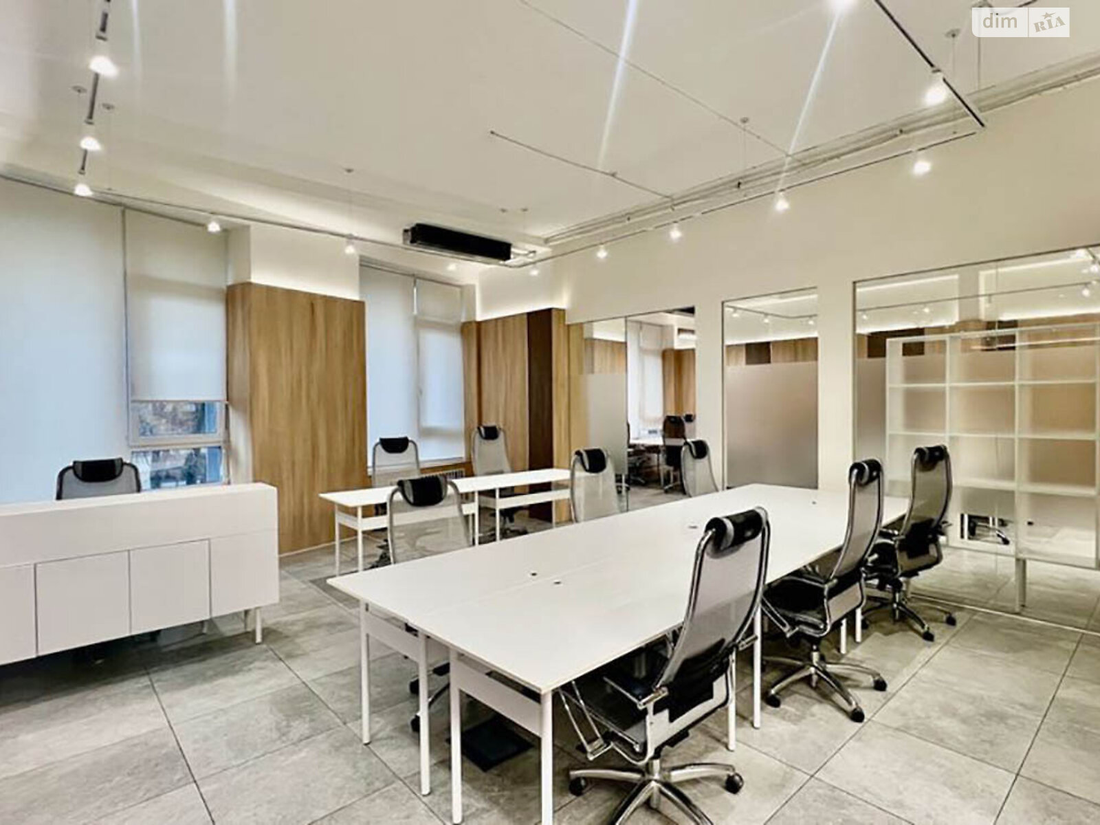 Аренда офисного помещения в Киеве, Сечевых Стрельцов (Артема) улица 44А, помещений - 5, этаж - 2 фото 1