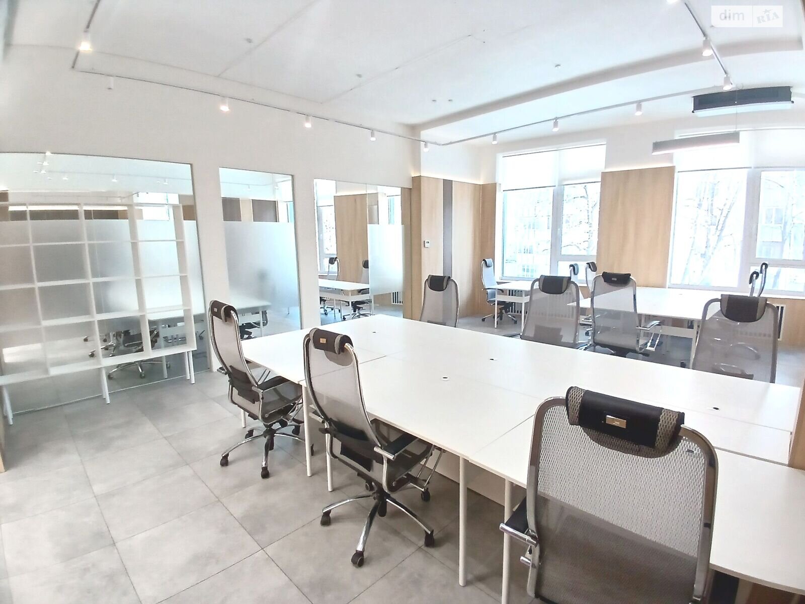 Аренда офисного помещения в Киеве, Сечевых Стрельцов (Артема) улица 44А, помещений - 5, этаж - 2 фото 1