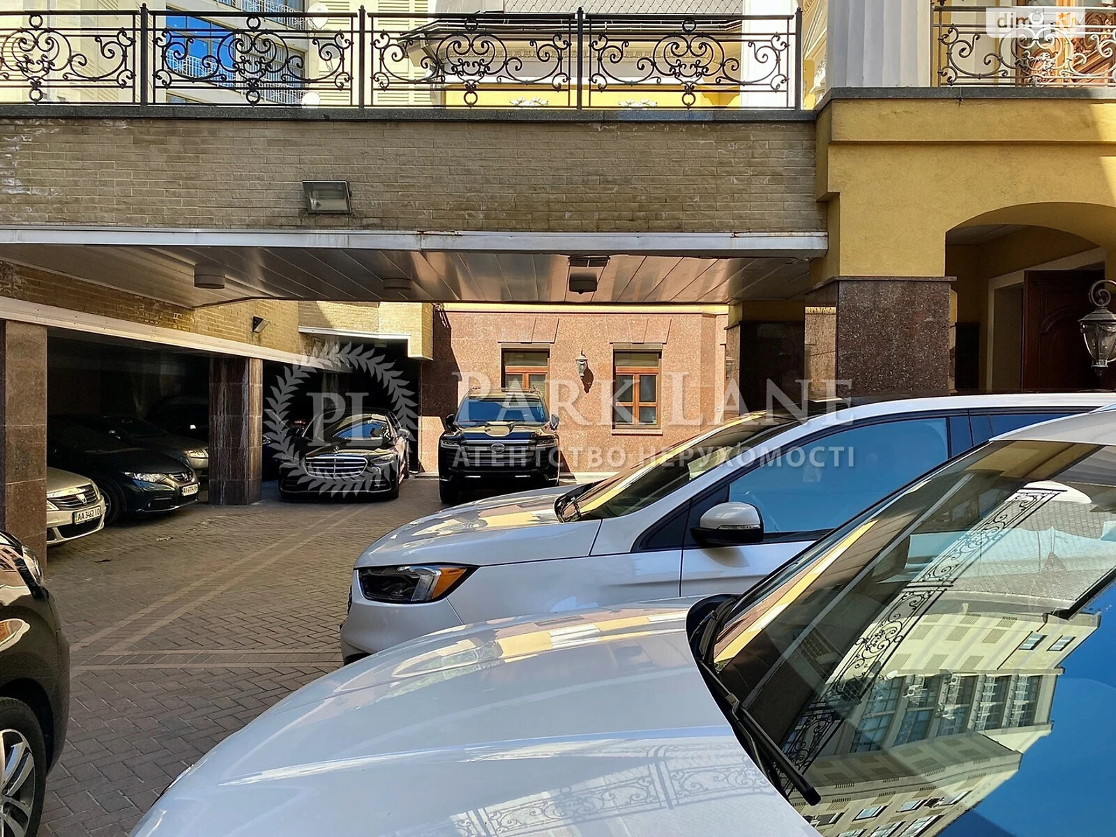 Оренда офісного приміщення в Києві, Володимирська вулиця 49А, приміщень - 1, поверх - 1 фото 1 Оренда офісного приміщення в Києві, Володимирська вулиця 49А, приміщень - 1, поверх - 1 фото 1