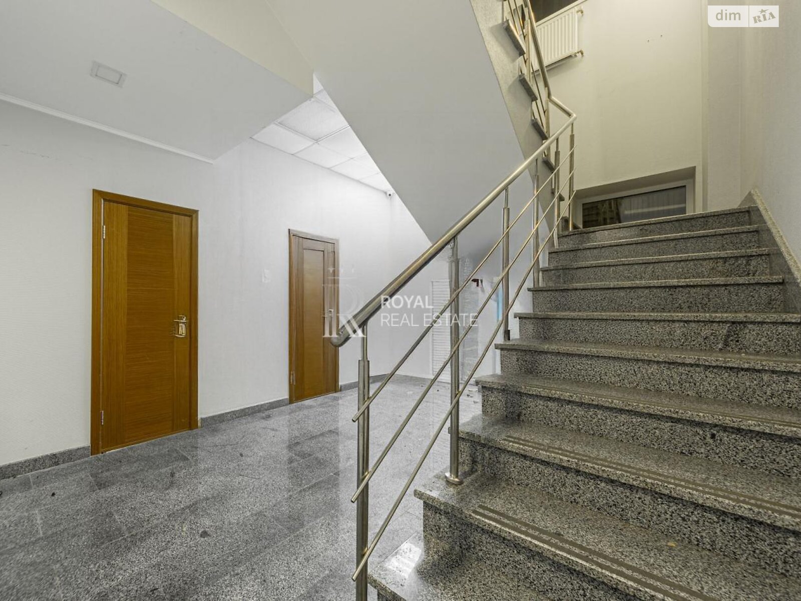 Аренда офисного помещения в Киеве, Вячеслава Липинского (Чапаева) улица 4Г, помещений - 9, этаж - 1 фото 1 Аренда офисного помещения в Киеве, Вячеслава Липинского (Чапаева) улица 4Г, помещений - 9, этаж - 1 фото 1