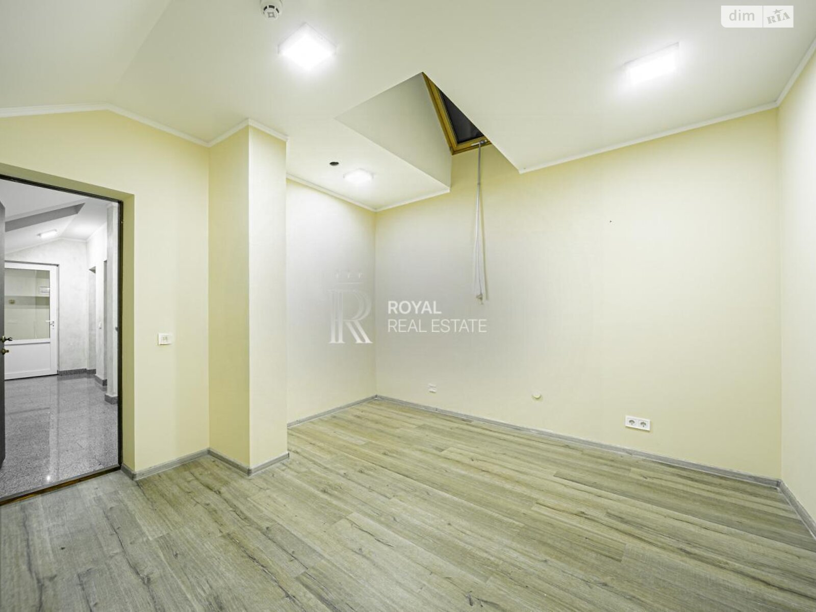 Аренда офисного помещения в Киеве, Вячеслава Липинского (Чапаева) улица 4Г, помещений - 9, этаж - 1 фото 1 Аренда офисного помещения в Киеве, Вячеслава Липинского (Чапаева) улица 4Г, помещений - 9, этаж - 1 фото 1