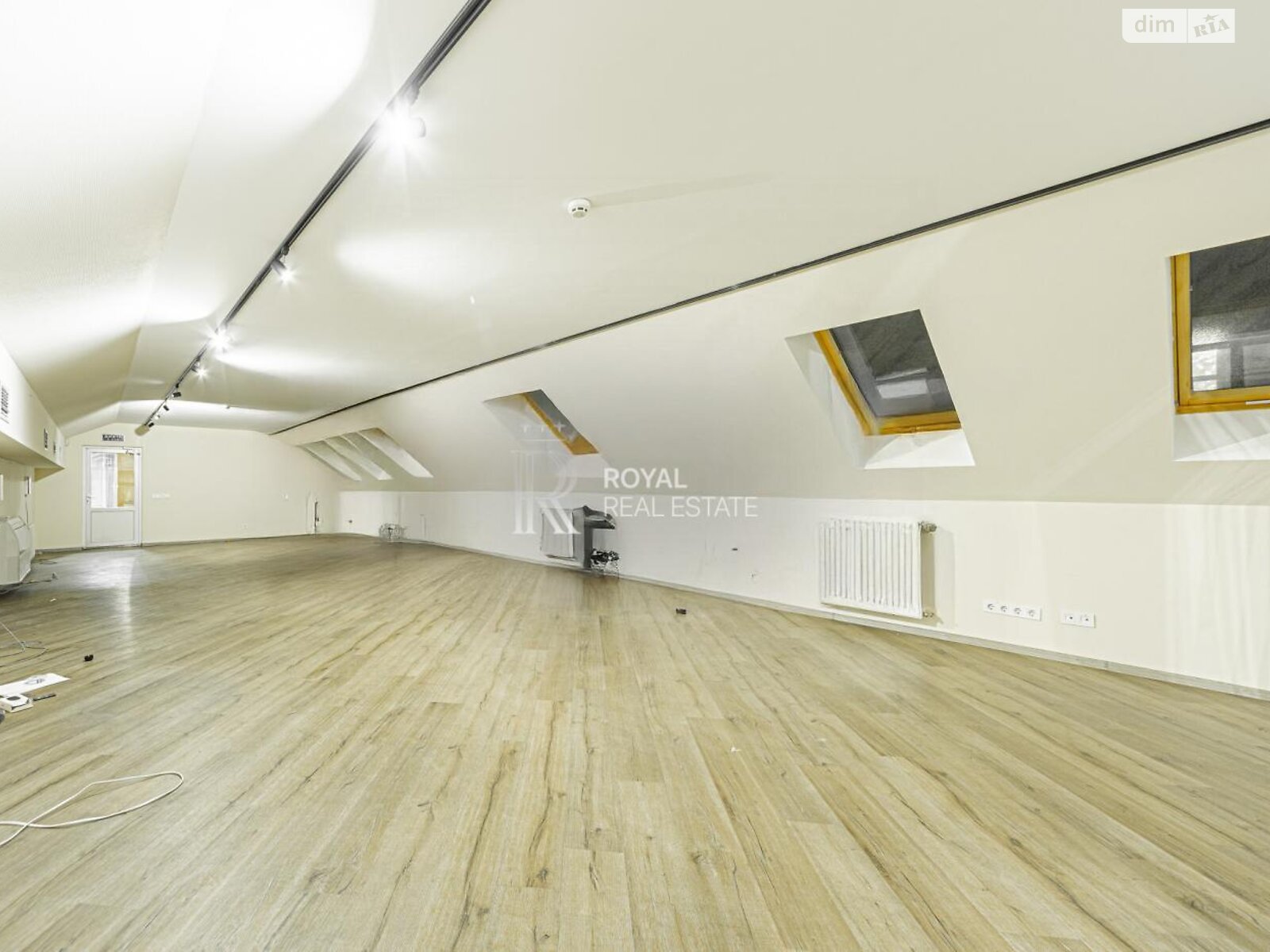 Аренда офисного помещения в Киеве, Вячеслава Липинского (Чапаева) улица 4Г, помещений - 9, этаж - 1 фото 1 Аренда офисного помещения в Киеве, Вячеслава Липинского (Чапаева) улица 4Г, помещений - 9, этаж - 1 фото 1