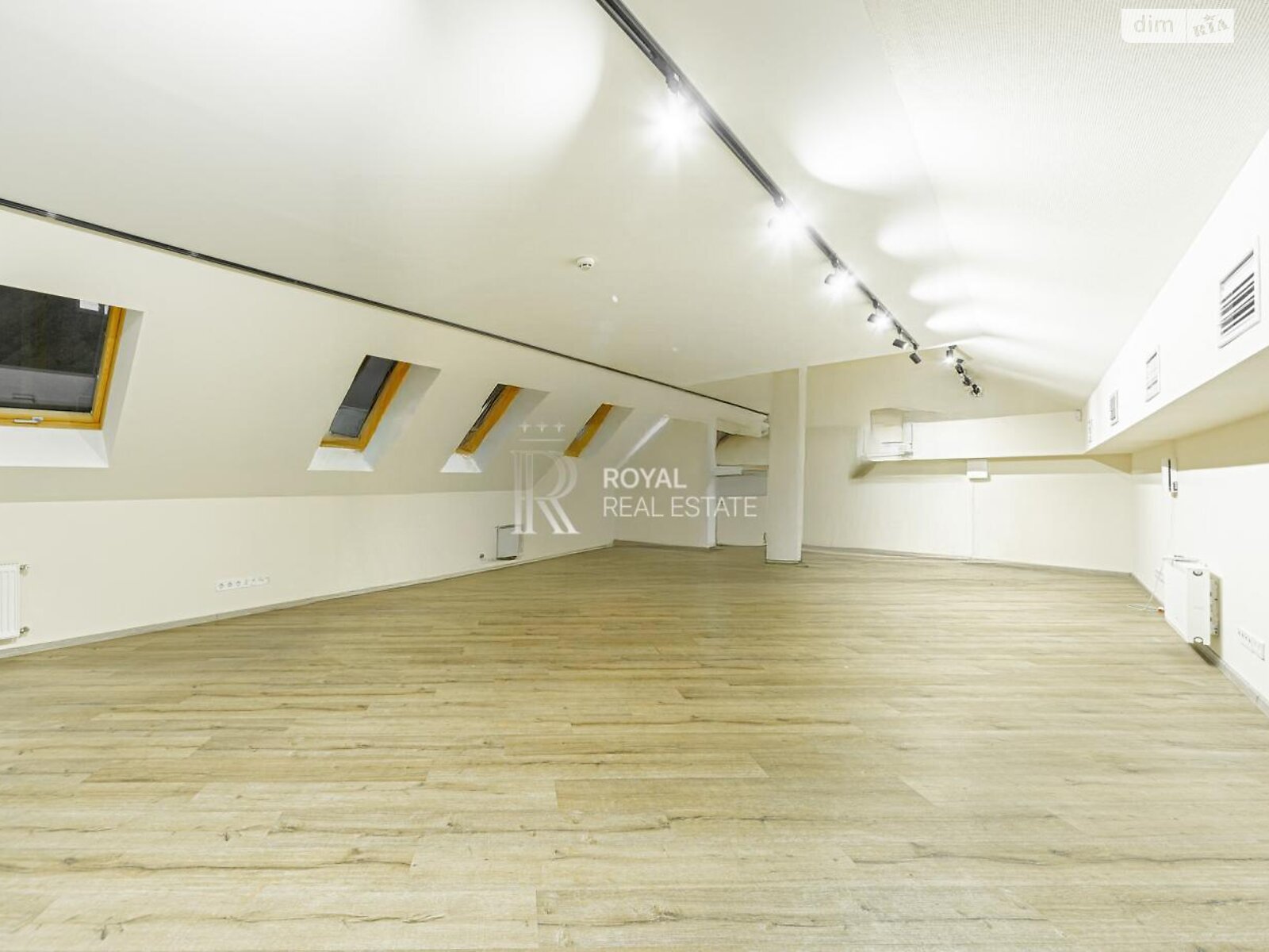 Аренда офисного помещения в Киеве, Вячеслава Липинского (Чапаева) улица 4Г, помещений - 9, этаж - 1 фото 1 Аренда офисного помещения в Киеве, Вячеслава Липинского (Чапаева) улица 4Г, помещений - 9, этаж - 1 фото 1