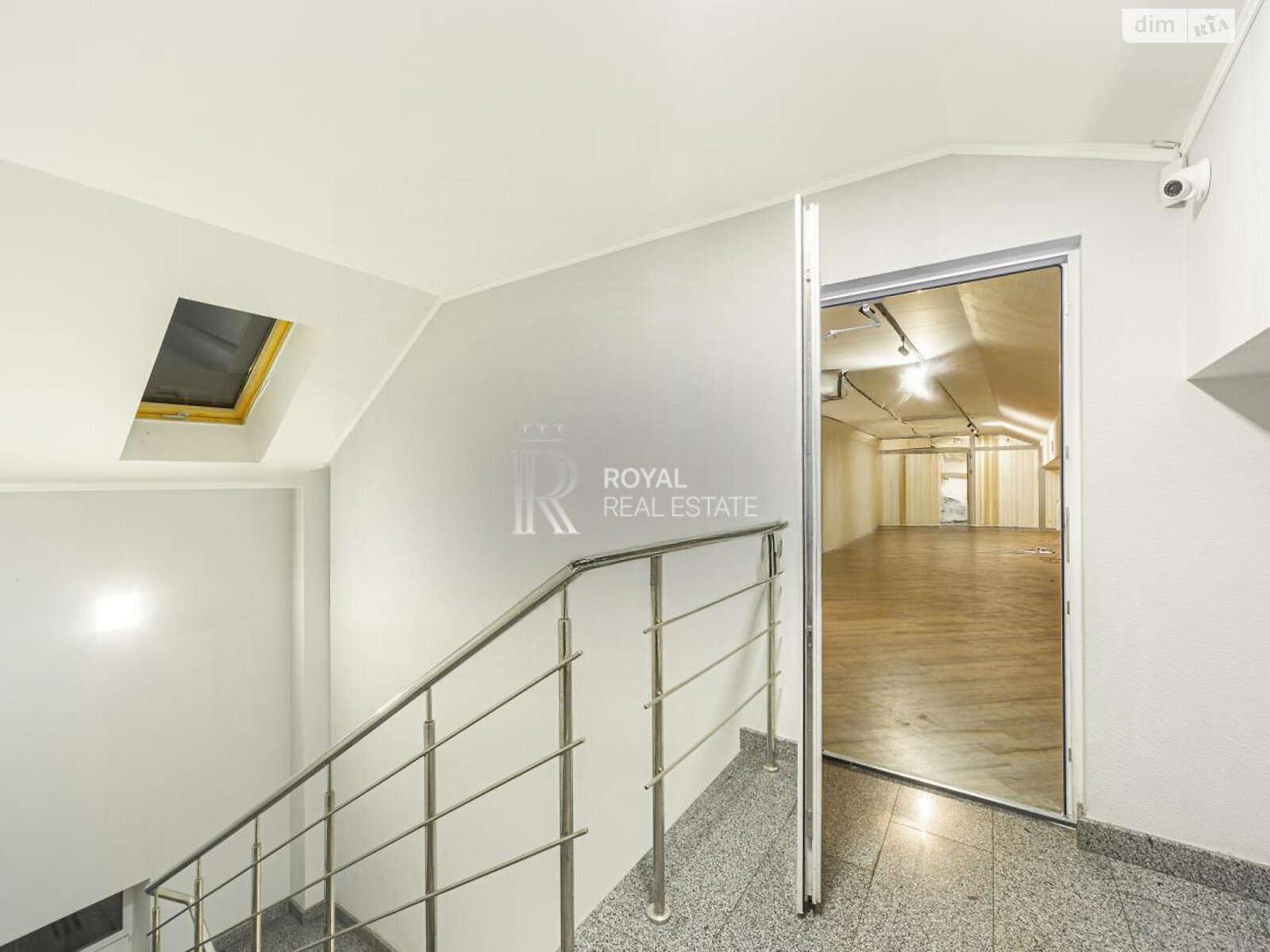 Аренда офисного помещения в Киеве, Вячеслава Липинского (Чапаева) улица 4Г, помещений - 9, этаж - 1 фото 1 Аренда офисного помещения в Киеве, Вячеслава Липинского (Чапаева) улица 4Г, помещений - 9, этаж - 1 фото 1