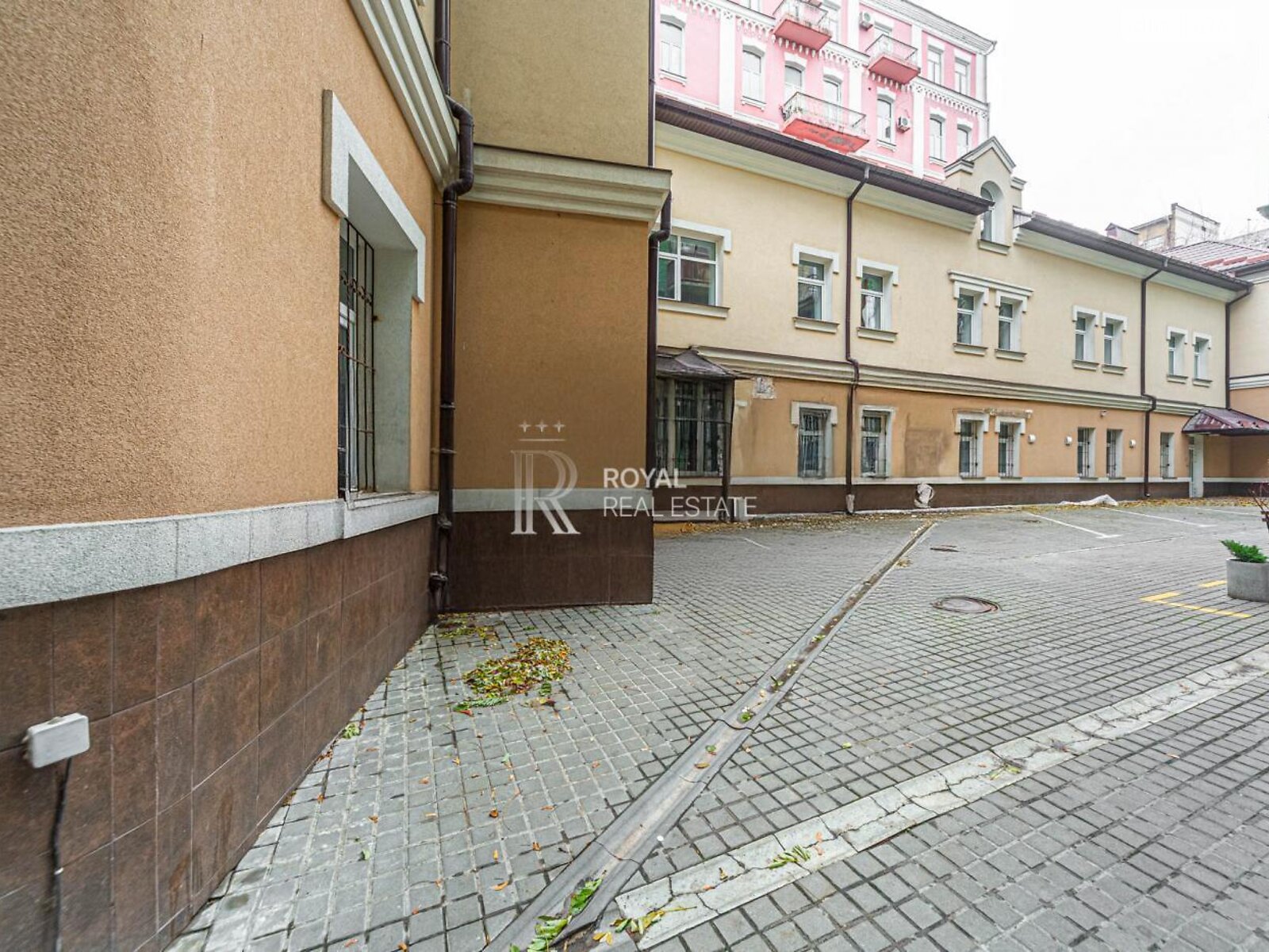 Аренда офисного помещения в Киеве, Вячеслава Липинского (Чапаева) улица 4Г, помещений - 9, этаж - 1 фото 1 Аренда офисного помещения в Киеве, Вячеслава Липинского (Чапаева) улица 4Г, помещений - 9, этаж - 1 фото 1