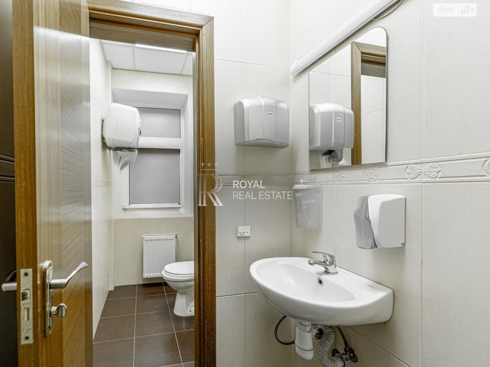 Оренда офісного приміщення в Києві, В’ячеслава Липинського (Чапаєва) вулиця 6Г, приміщень - 9, поверх - 1 фото 1 Оренда офісного приміщення в Києві, В’ячеслава Липинського (Чапаєва) вулиця 6Г, приміщень - 9, поверх - 1 фото 1