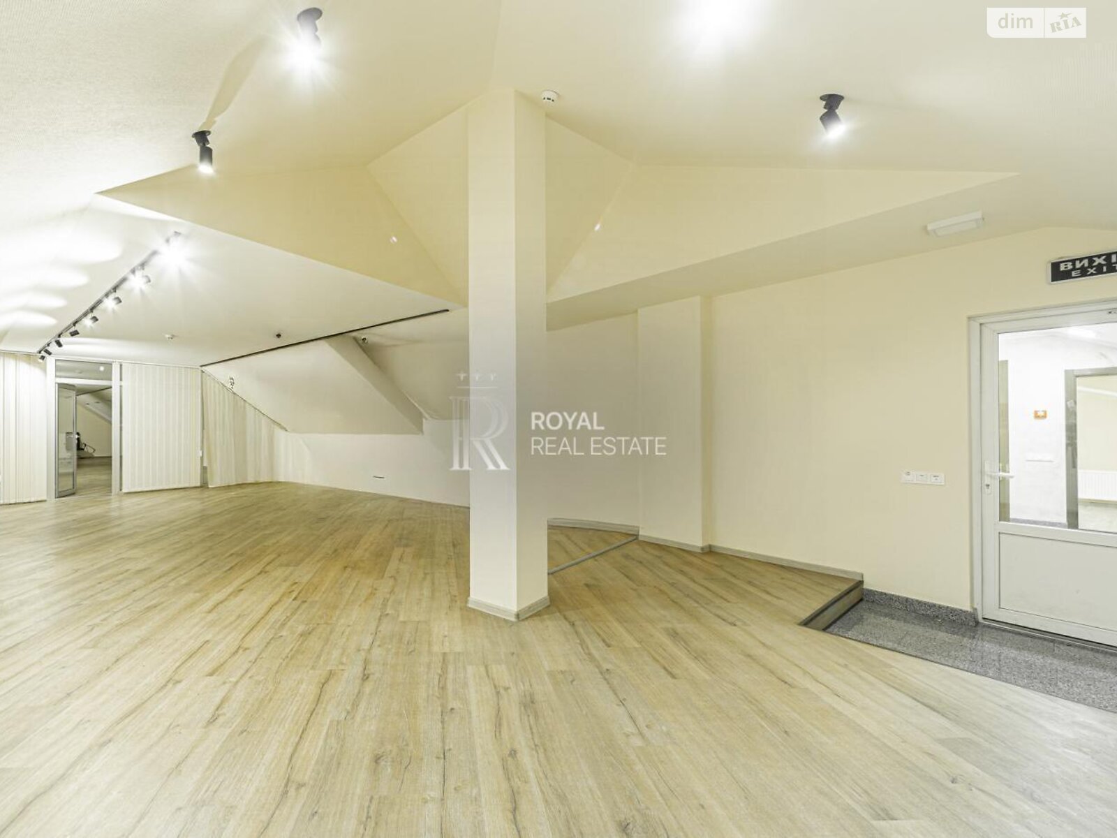 Оренда офісного приміщення в Києві, В’ячеслава Липинського (Чапаєва) вулиця 6Г, приміщень - 9, поверх - 1 фото 1 Оренда офісного приміщення в Києві, В’ячеслава Липинського (Чапаєва) вулиця 6Г, приміщень - 9, поверх - 1 фото 1