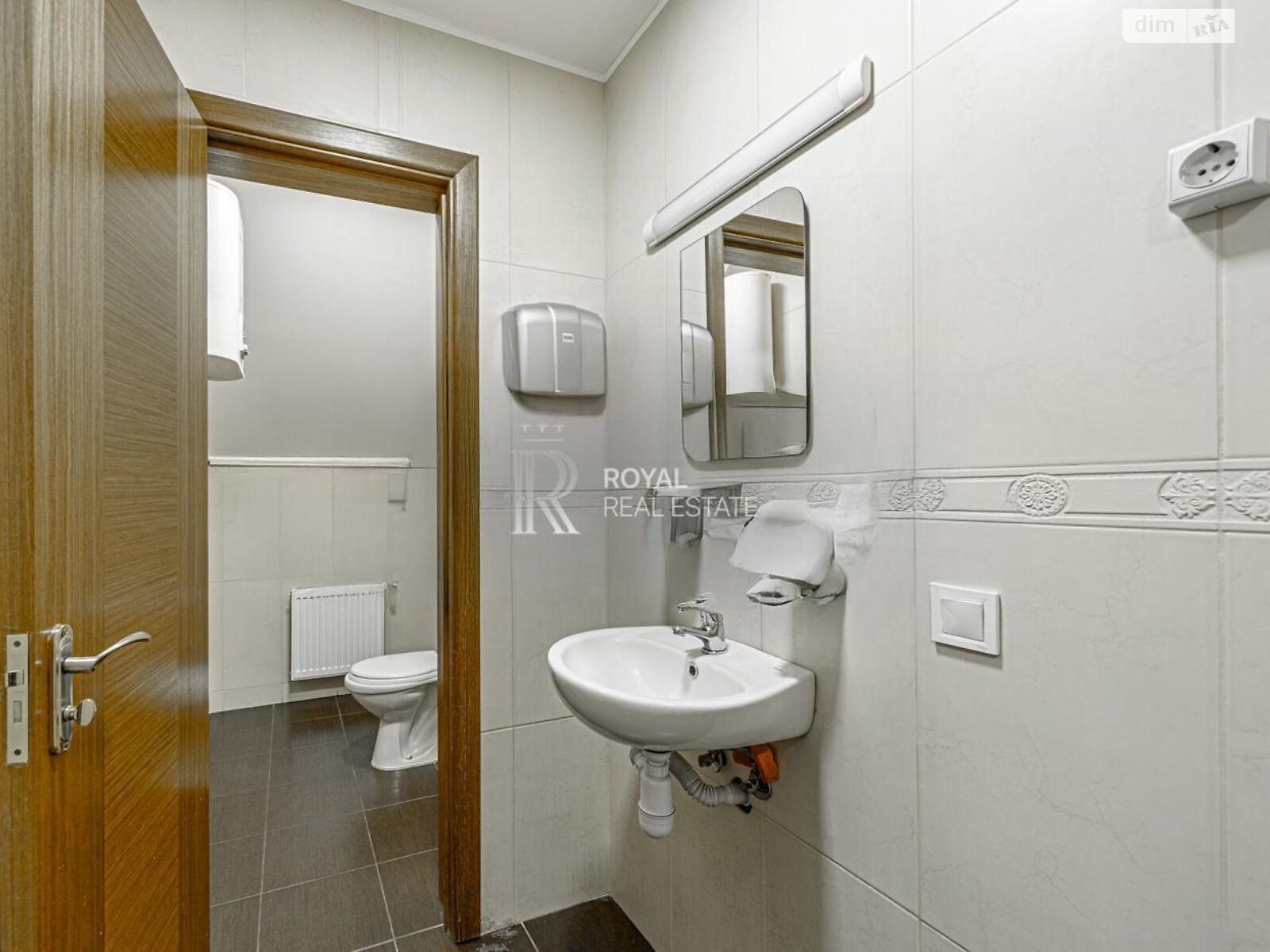 Оренда офісного приміщення в Києві, В’ячеслава Липинського (Чапаєва) вулиця 6Г, приміщень - 9, поверх - 1 фото 1 Оренда офісного приміщення в Києві, В’ячеслава Липинського (Чапаєва) вулиця 6Г, приміщень - 9, поверх - 1 фото 1