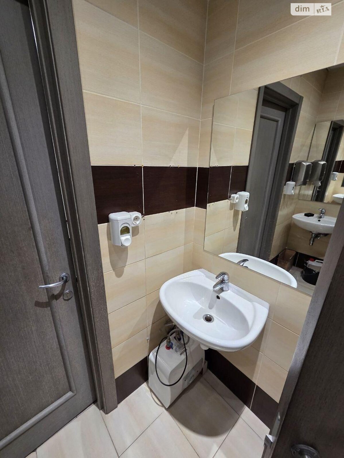 Аренда офисного помещения в Киеве, Ярославов Вал улица 23А, помещений - 7, этаж - 2 фото 1