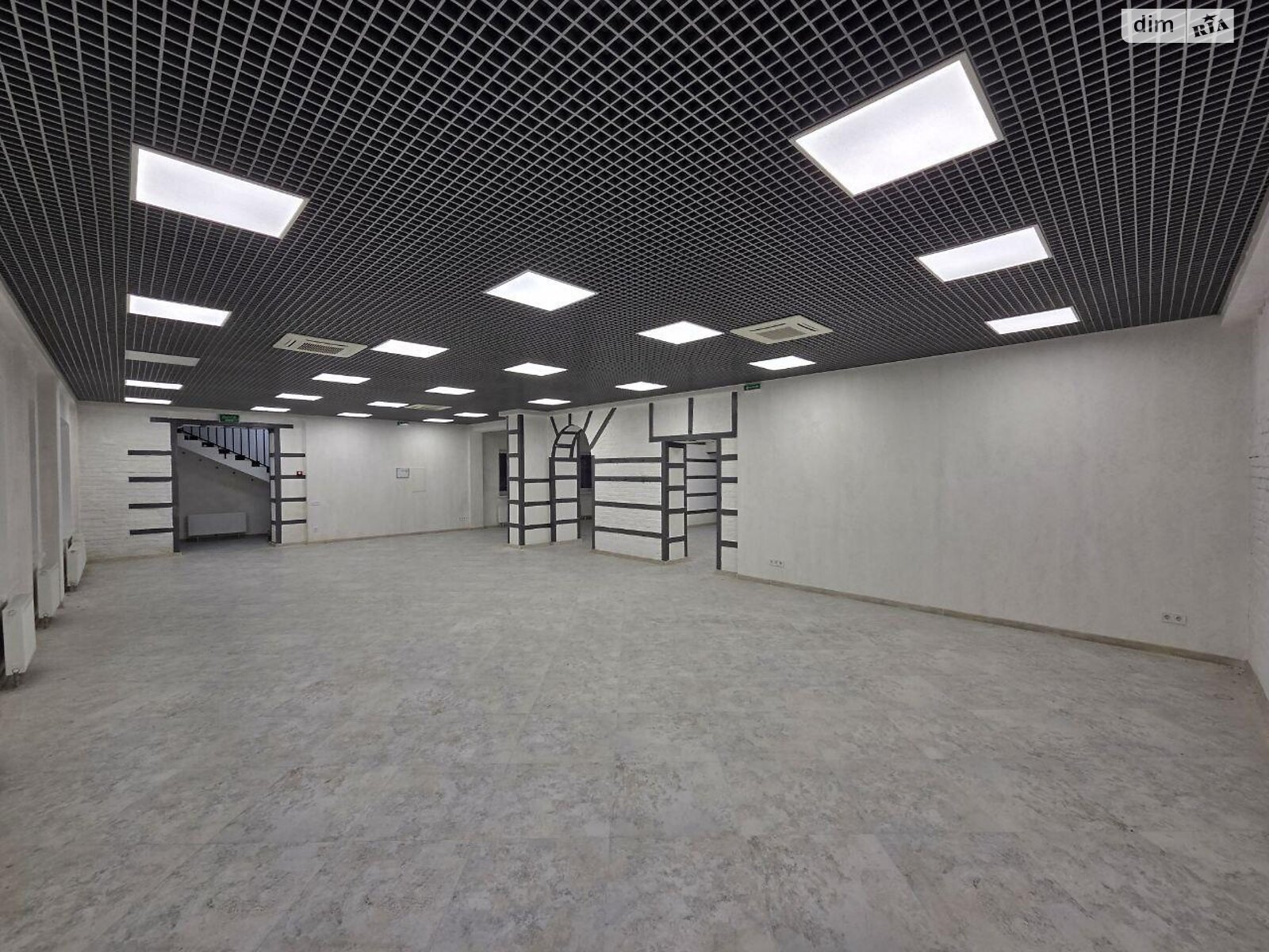 Аренда офисного помещения в Киеве, Ивана Франко Бортничи 26, помещений - 6, этаж - 1 фото 1