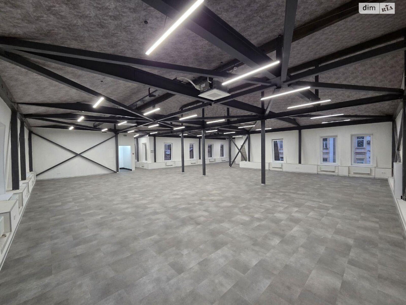 Аренда офисного помещения в Киеве, Ивана Франко Бортничи 26, помещений - 6, этаж - 1 фото 1