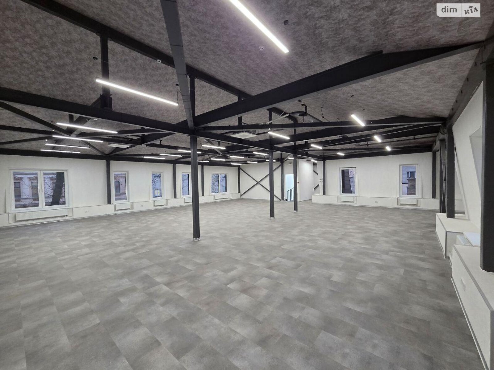 Аренда офисного помещения в Киеве, Ивана Франко Бортничи 26, помещений - 6, этаж - 1 фото 1