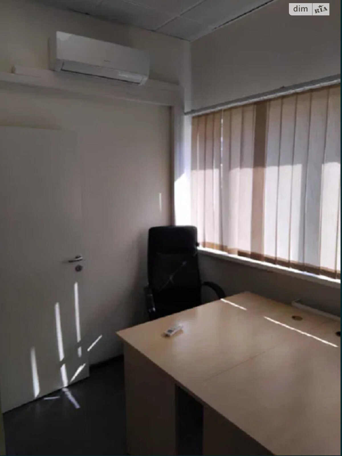 Аренда офисного помещения в Киеве, Светлицкого улица 35, помещений - 1, этаж - 5 фото 1 Аренда офисного помещения в Киеве, Светлицкого улица 35, помещений - 1, этаж - 5 фото 1