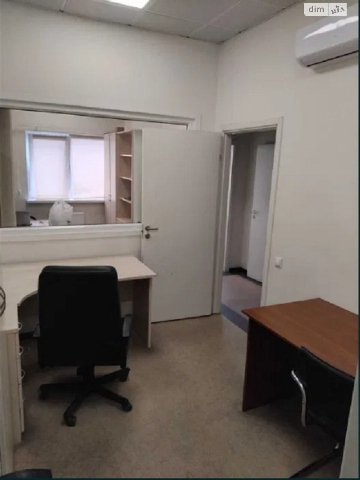 Аренда офисного помещения в Киеве, Светлицкого улица 35, помещений - 1, этаж - 5 фото 1 Аренда офисного помещения в Киеве, Светлицкого улица 35, помещений - 1, этаж - 5 фото 1