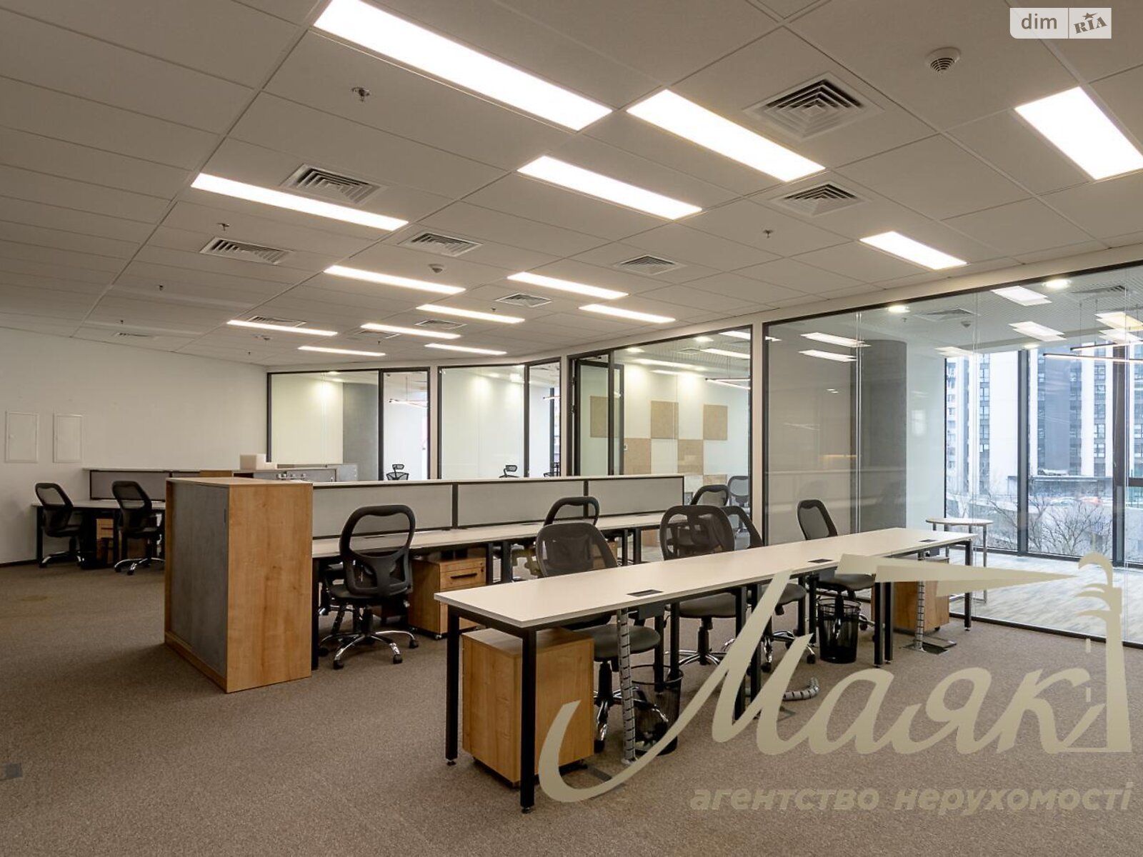 Аренда офисного помещения в Киеве, Болсуновская улица 13-14, помещений - 5, этаж - 9 фото 1 Аренда офисного помещения в Киеве, Болсуновская улица 13-14, помещений - 5, этаж - 9 фото 1