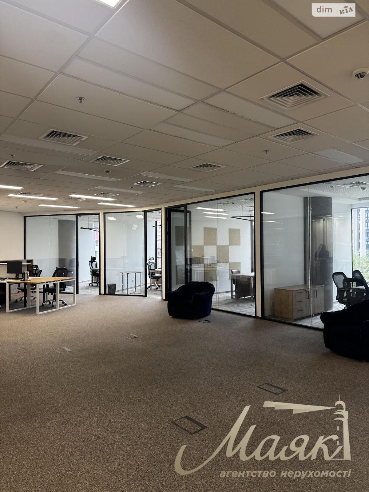 Аренда офисного помещения в Киеве, Болсуновская улица 13-14, помещений - 5, этаж - 9 фото 1 Аренда офисного помещения в Киеве, Болсуновская улица 13-14, помещений - 5, этаж - 9 фото 1