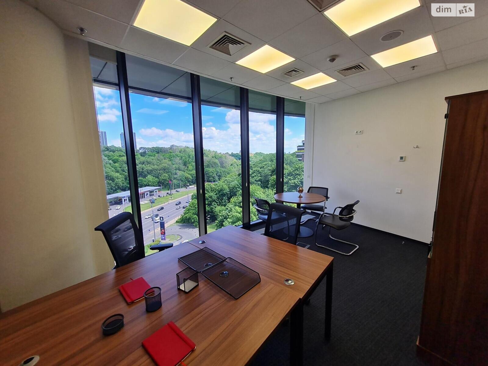Аренда офисного помещения в Киеве, Болсуновская улица 13-15, помещений - 2, этаж - 8 фото 1