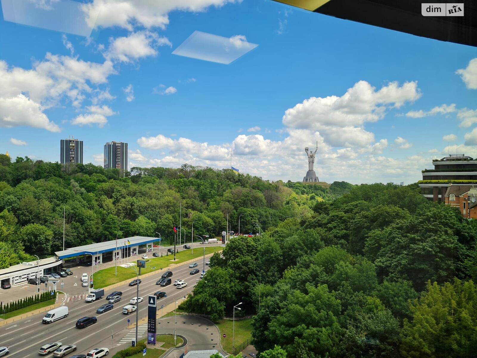 Аренда офисного помещения в Киеве, Болсуновская улица 13-15, помещений - 2, этаж - 8 фото 1