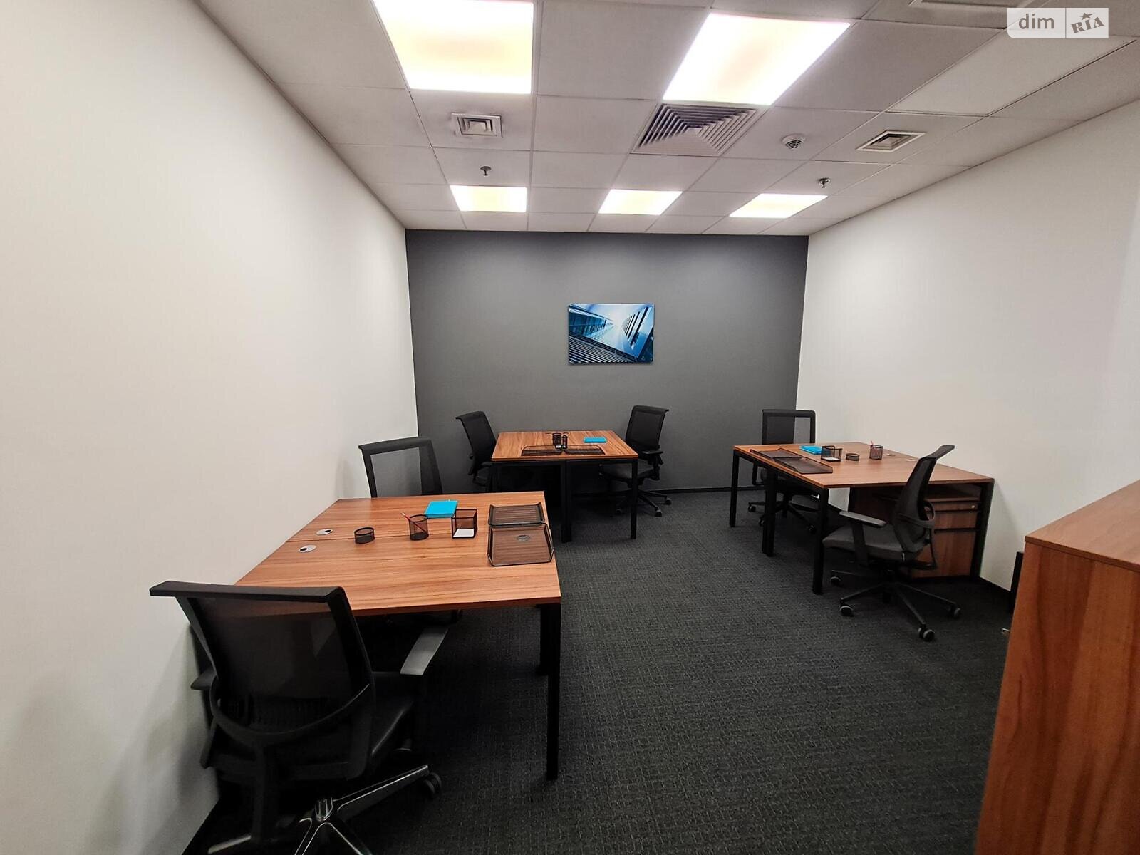 Аренда офисного помещения в Киеве, Болсуновская улица 13-15, помещений - 1, этаж - 8 фото 1 Аренда офисного помещения в Киеве, Болсуновская улица 13-15, помещений - 1, этаж - 8 фото 1