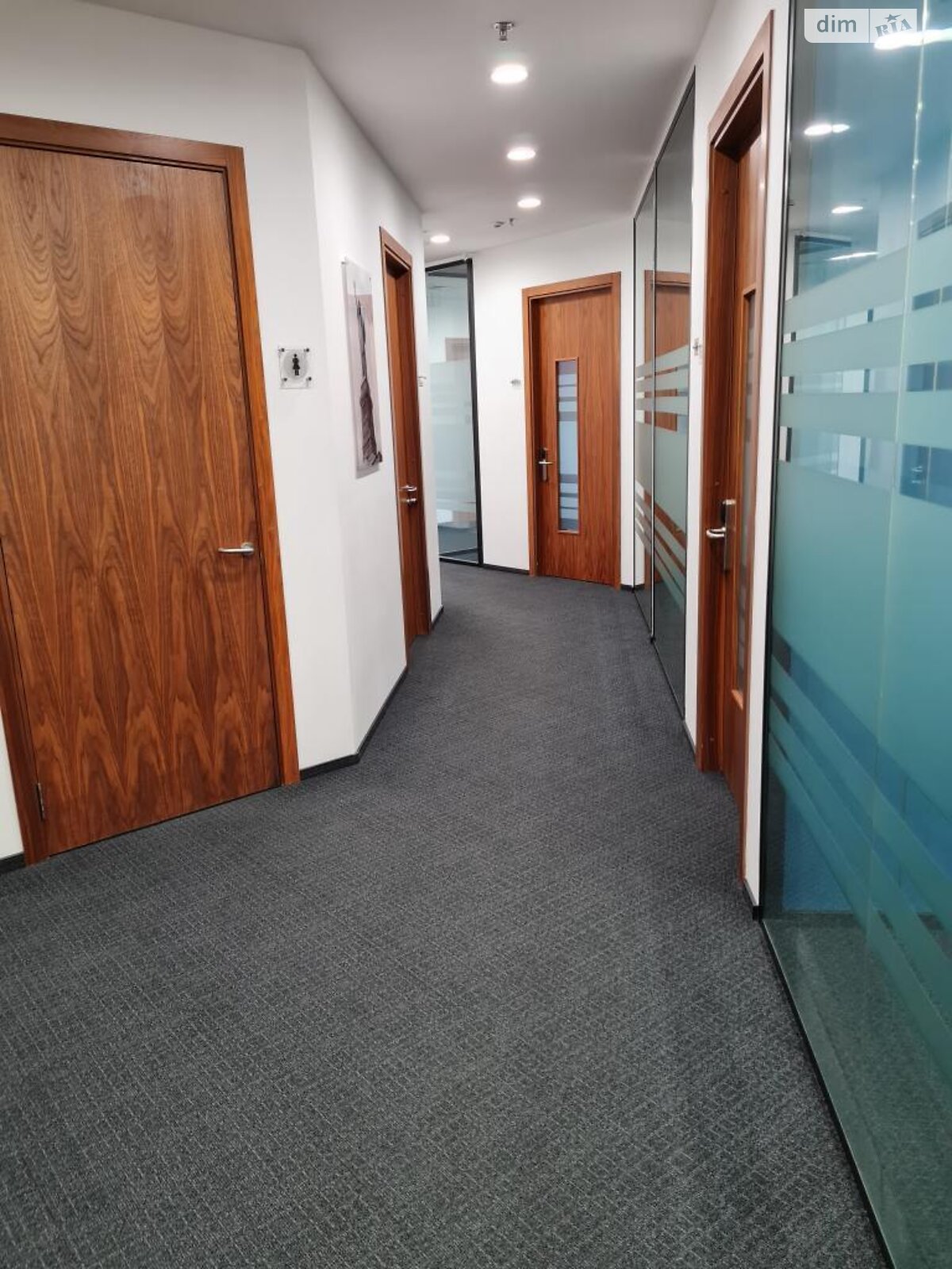 Аренда офисного помещения в Киеве, Болсуновская улица 13-15, помещений - 1, этаж - 8 фото 1 Аренда офисного помещения в Киеве, Болсуновская улица 13-15, помещений - 1, этаж - 8 фото 1