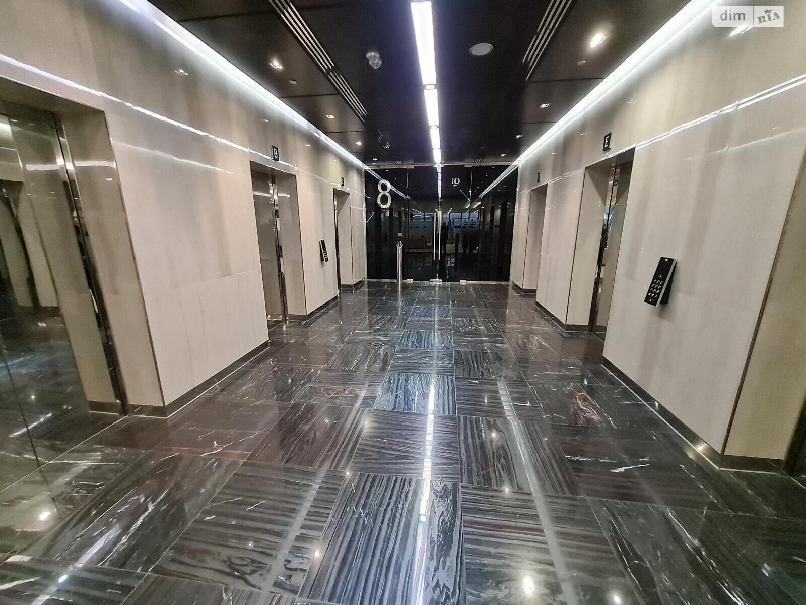 Аренда офисного помещения в Киеве, Болсуновская улица 13-15, помещений - 1, этаж - 8 фото 1 Аренда офисного помещения в Киеве, Болсуновская улица 13-15, помещений - 1, этаж - 8 фото 1