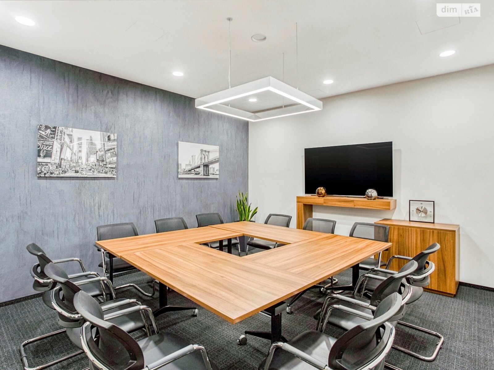 Аренда офисного помещения в Киеве, Болсуновская улица 13-15, помещений -, этаж - 8 фото 1 Аренда офисного помещения в Киеве, Болсуновская улица 13-15, помещений -, этаж - 8 фото 1