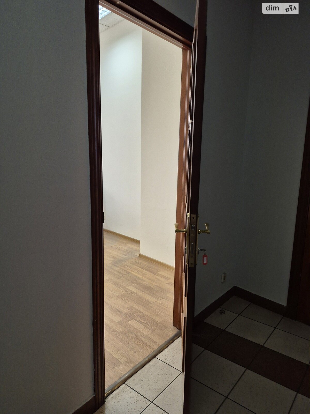Оренда офісного приміщення в Києві, Миколи Міхновського (Дружби Народів) бульвар 38, приміщень - 1, поверх - 2 фото 1 Оренда офісного приміщення в Києві, Миколи Міхновського (Дружби Народів) бульвар 38, приміщень - 1, поверх - 2 фото 1