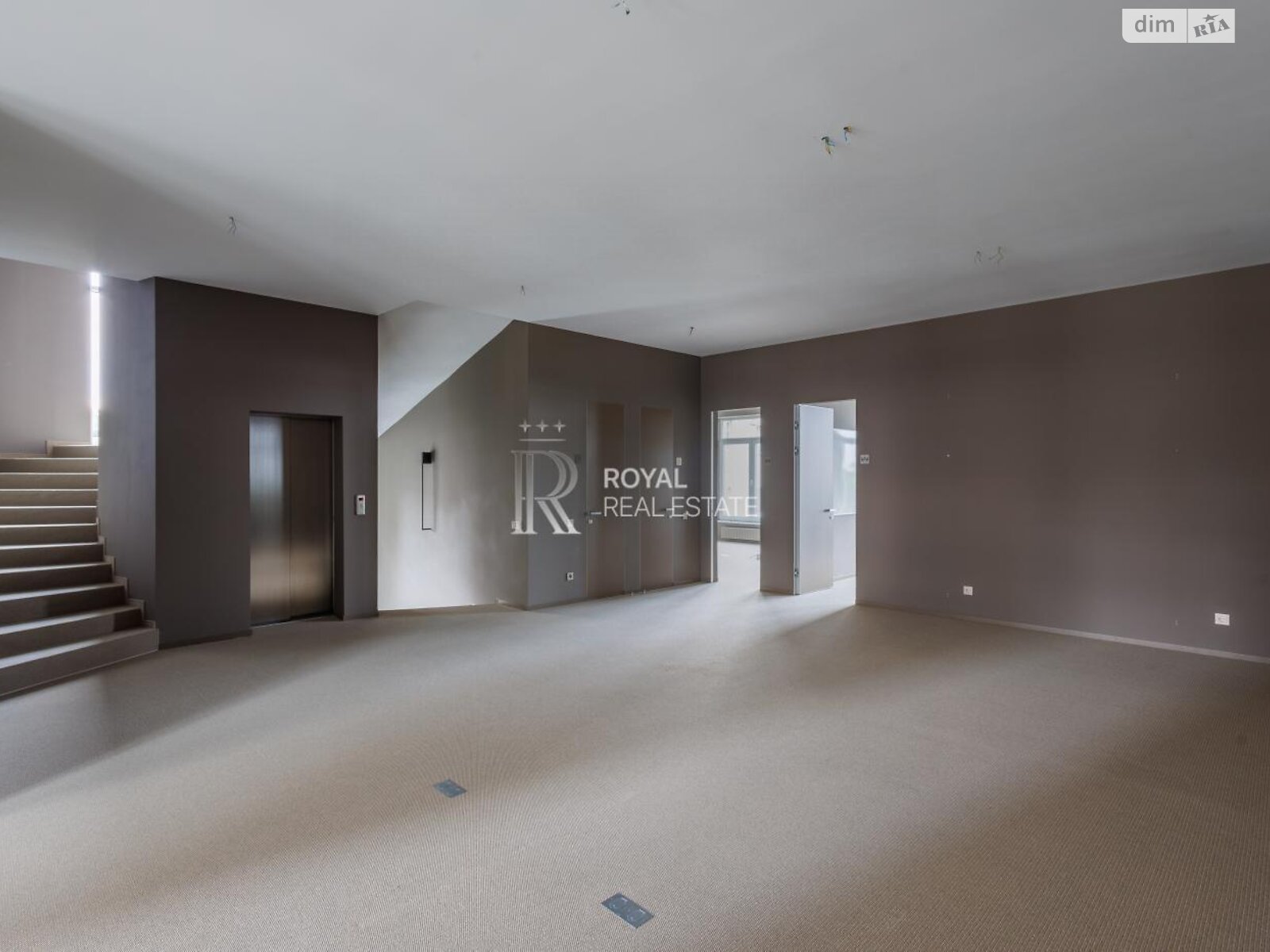 Аренда офисного помещения в Киеве, Новоселицкая улица 7, помещений - 8, этаж - 1 фото 1