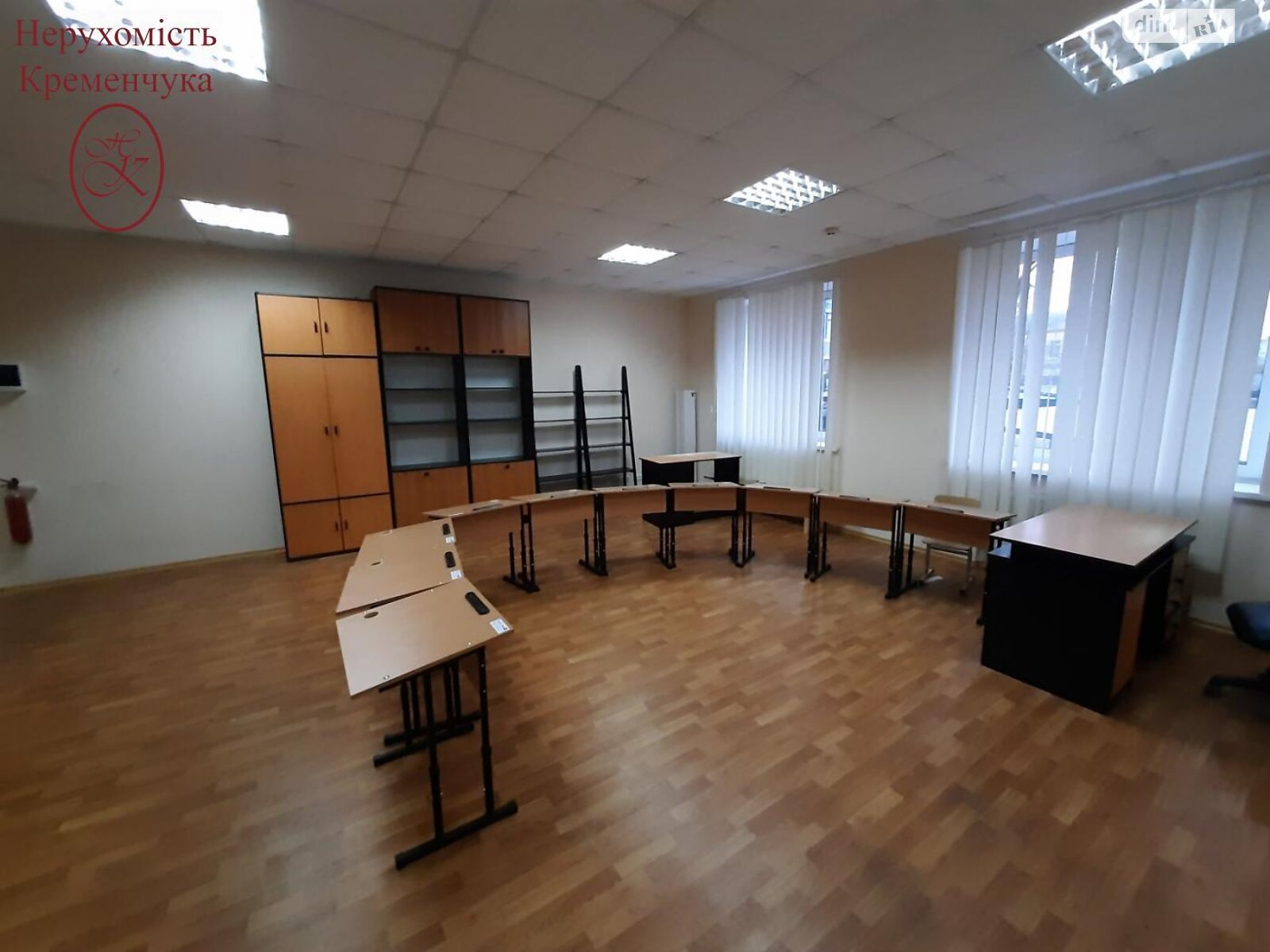 Аренда офисного помещения в Кременчуге, Університетська, помещений - 3, этаж - 1 фото 1