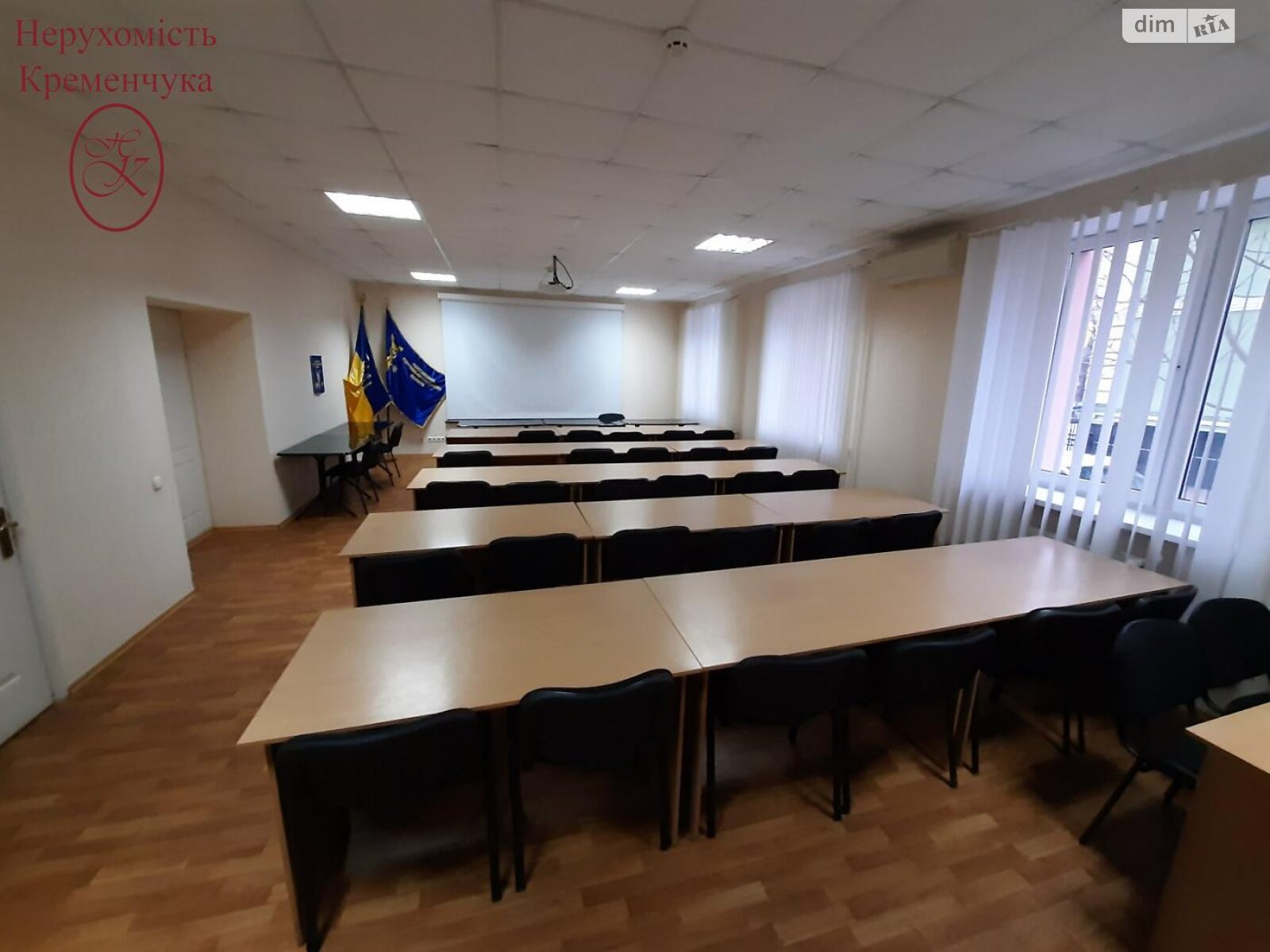 Аренда офисного помещения в Кременчуге, Університетська, помещений - 3, этаж - 1 фото 1