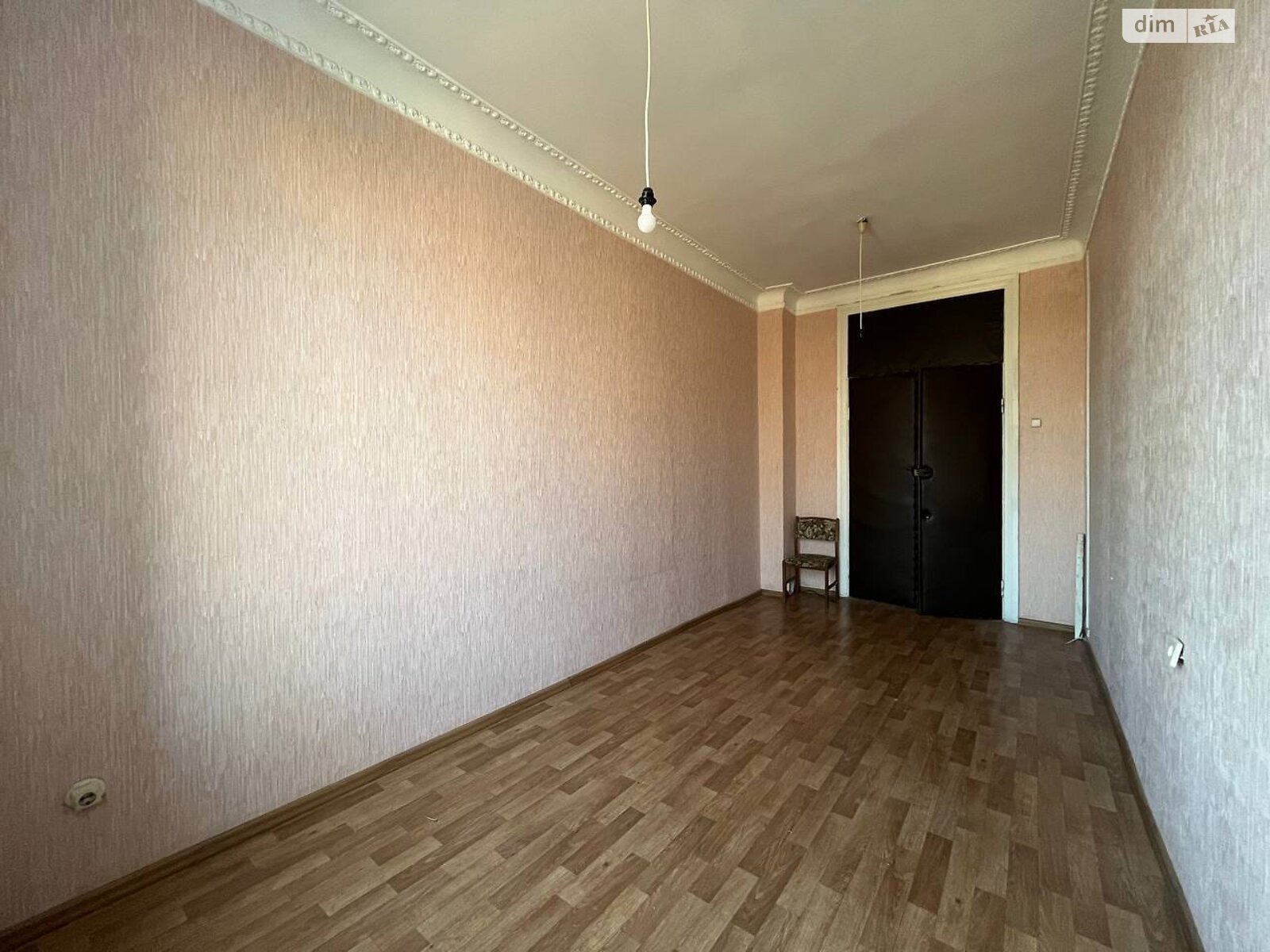 Аренда офисного помещения в Кривом Роге, Церковная (Калиниченко) улица 3, помещений - 10, этаж - 1 фото 1