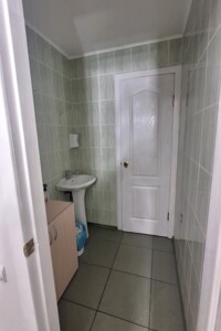 Аренда офисного помещения в Кропивницком, Шевченко улица 26, помещений -, этаж - 1 фото 2 Аренда офисного помещения в Кропивницком, Шевченко улица 26, помещений -, этаж - 1 фото 2