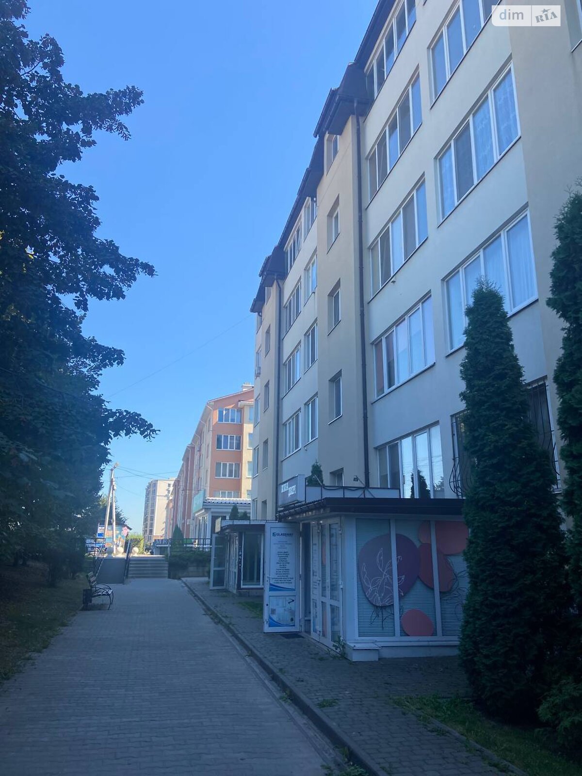 Аренда офисного помещения в Крюковщине, Одесская улица 24, помещений - фото 1 Аренда офисного помещения в Крюковщине, Одесская улица 24, помещений - фото 1