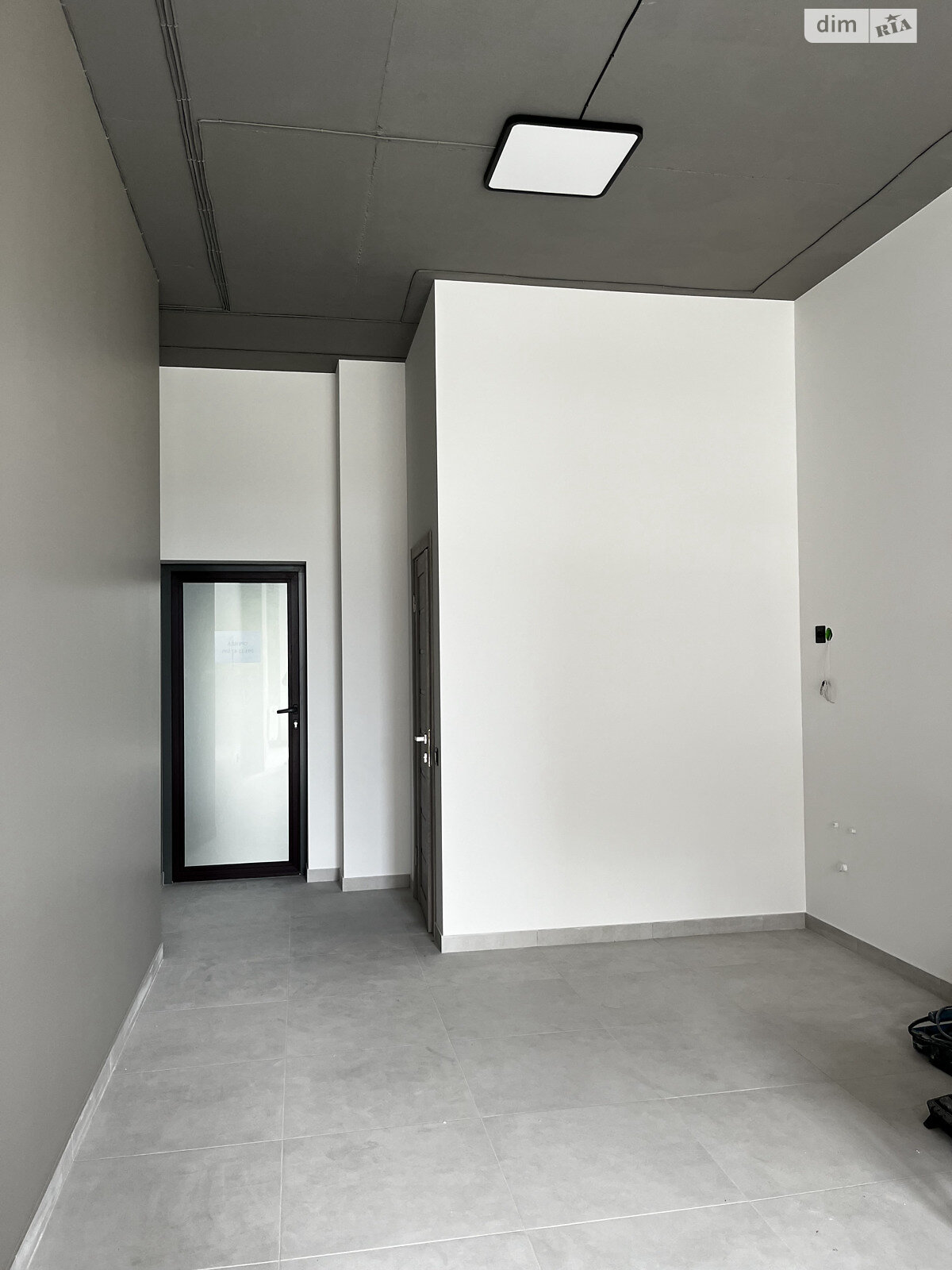 Аренда офисного помещения в Луцке, Ровенская улица 4, помещений - 1, этаж - 2 фото 1