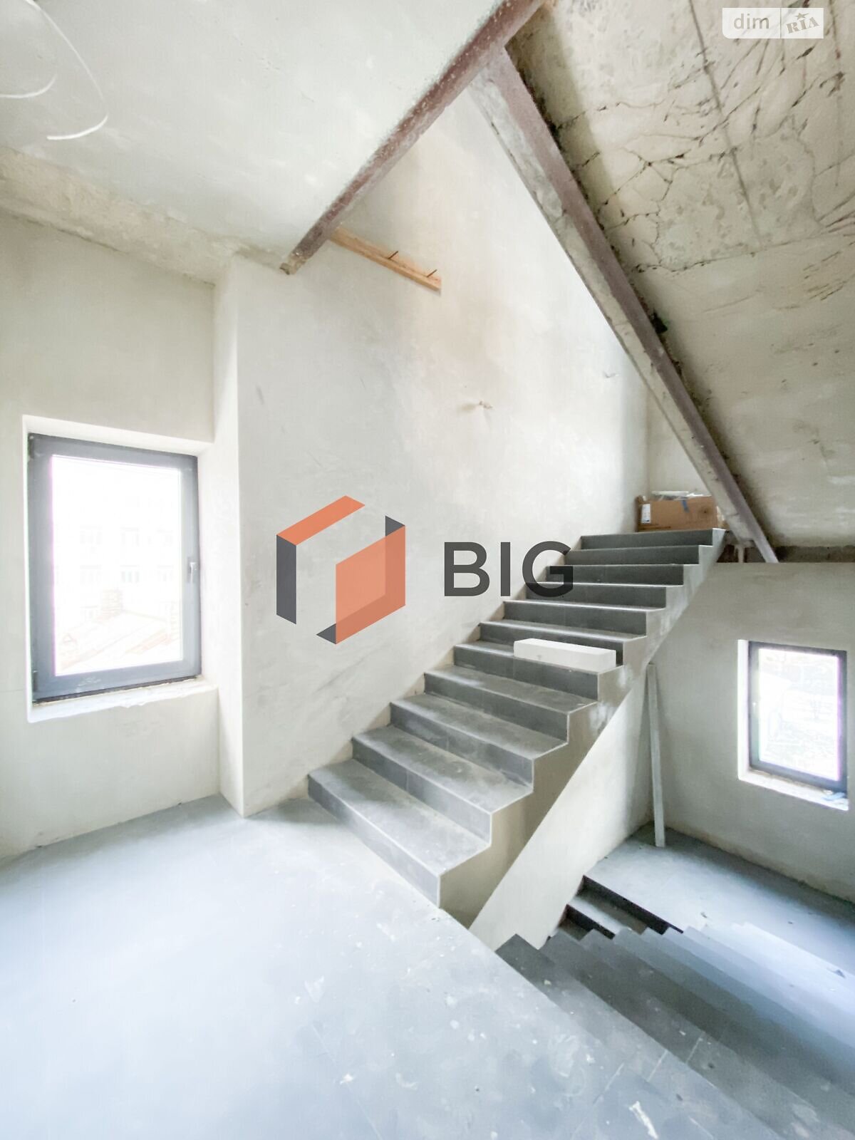 Аренда офисного помещения в Луцке, Сверстюка Евгения улица, помещений - 2, этаж - 2 фото 1